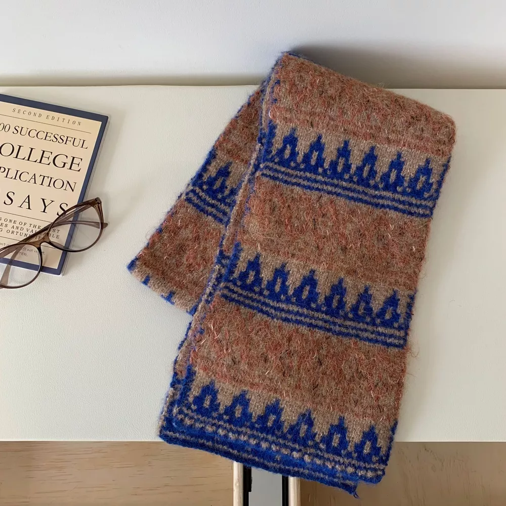 Vintage Knitted Pattern Warm Scarf, image 9
