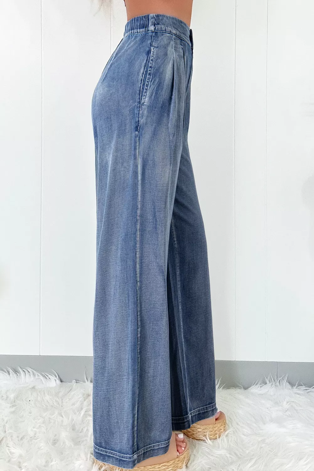 High-Waisted Wide-Leg Jeans, image 7