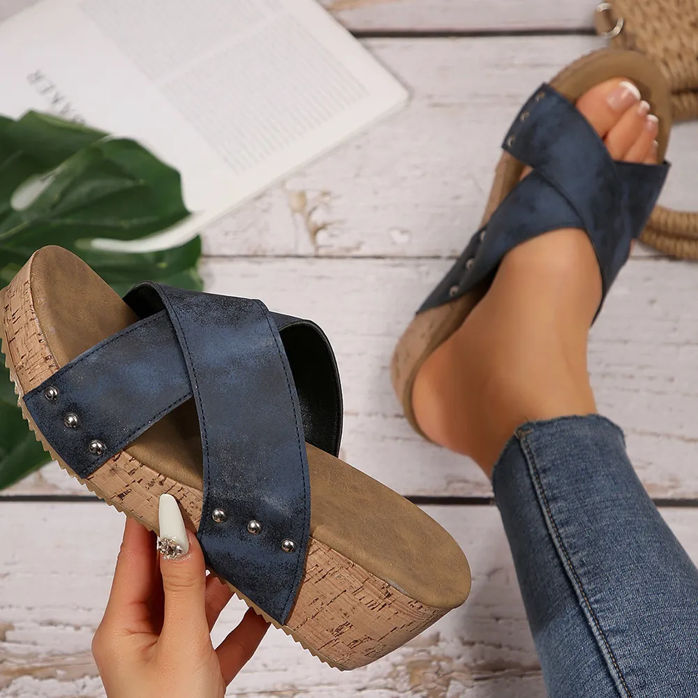 Crisscross Open Toe Wedge Sandals, image 4
