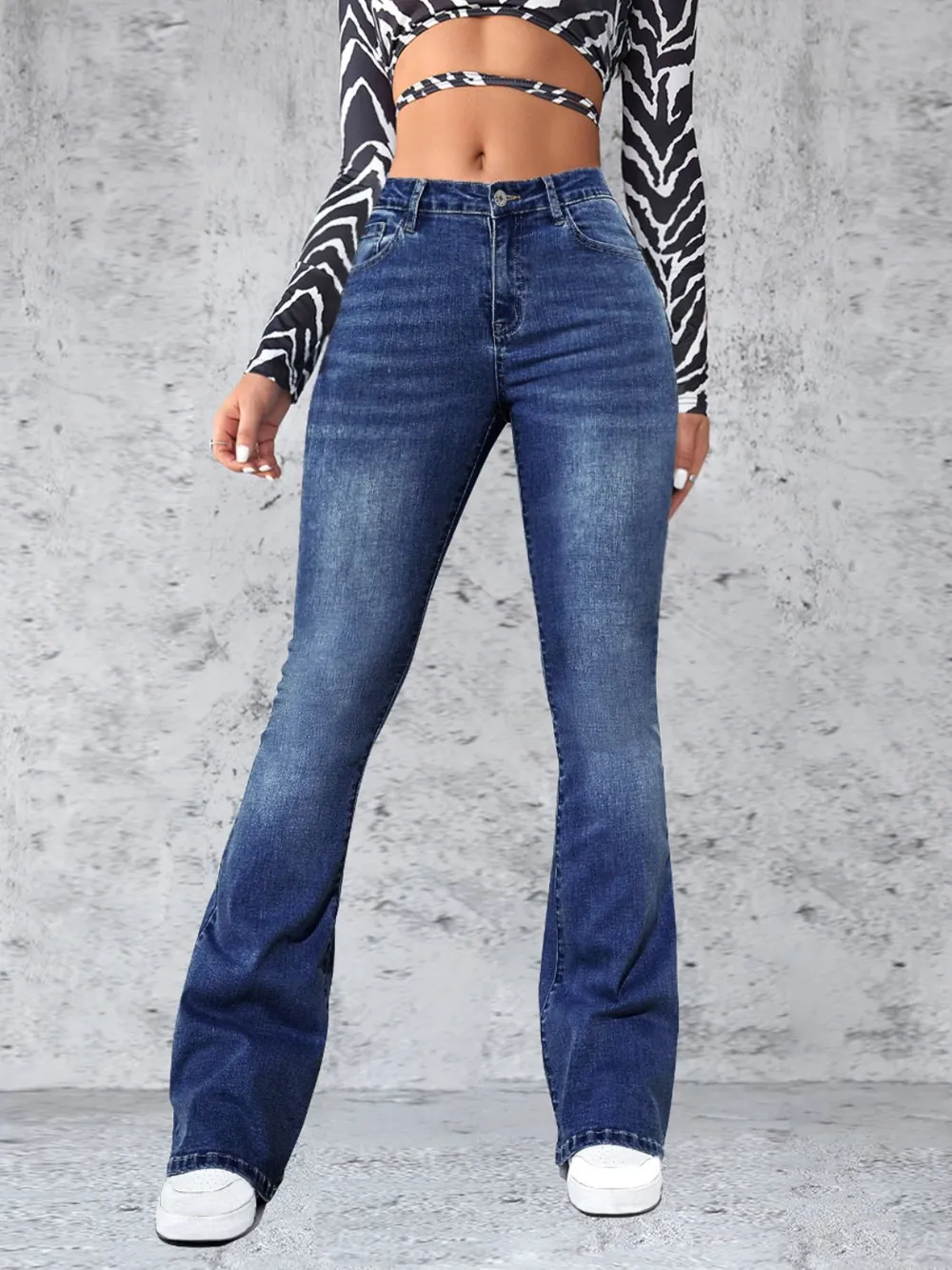 High Rise Jeans with Pockets, image 4
