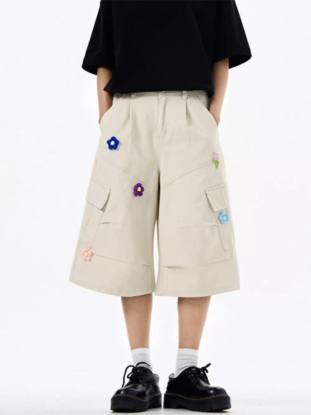 Men's Floral Appliqued Wide-Leg Cargo Shorts, image 9