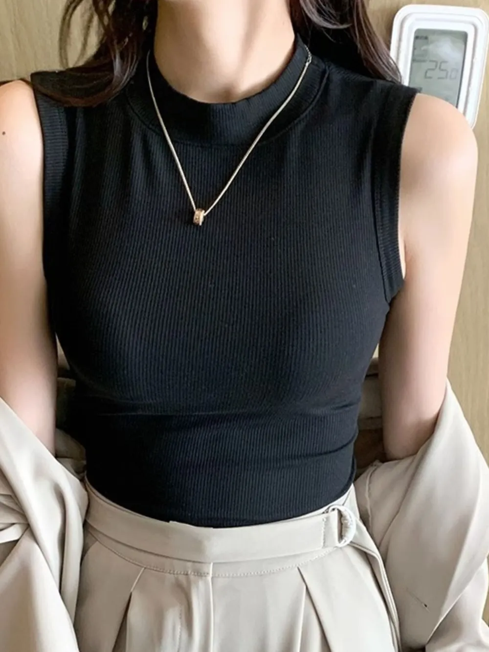 Ribbed Mock Neck Sleeveless Tank Top, image 9
