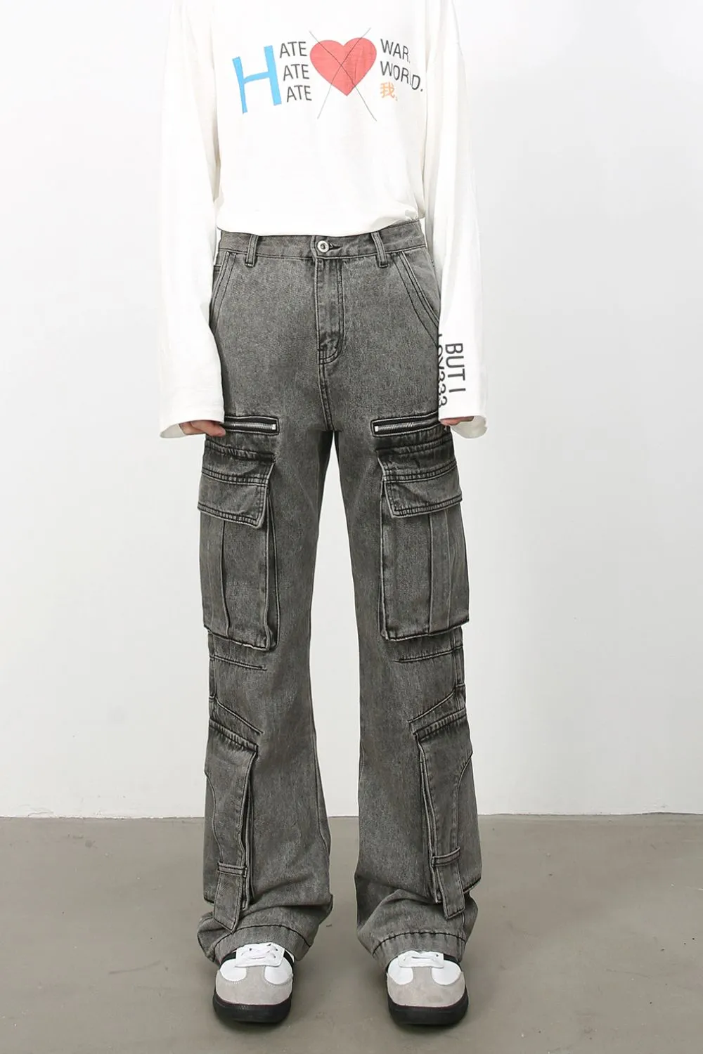 Men's Mid Rise Jeans with Cargo Pockets