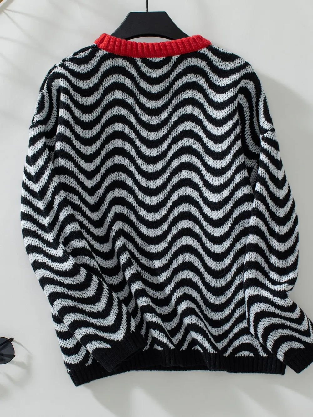 Wavy Stripes Round Neck Long Sleeve Sweater, image 7