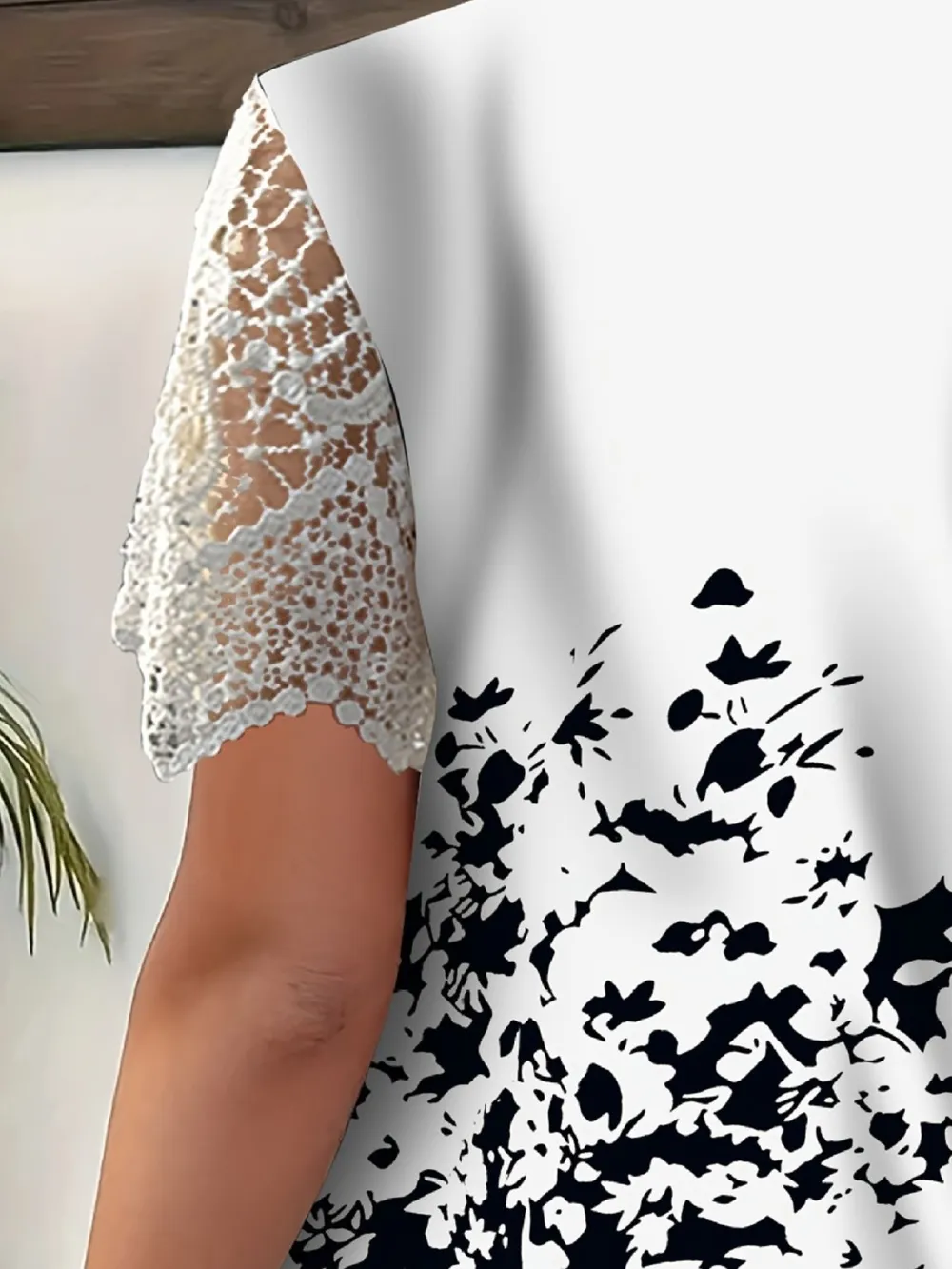 Full Size Printed Lace Sleeve V-Neck T-Shirt Plus Size, image 9