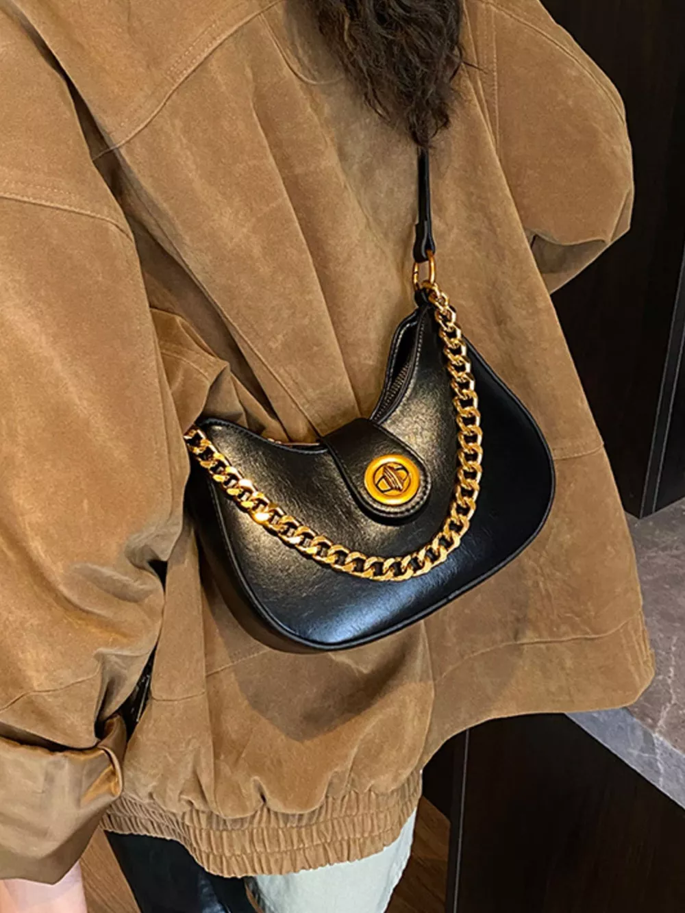 Chain Accent Shoulder Bag, image 4