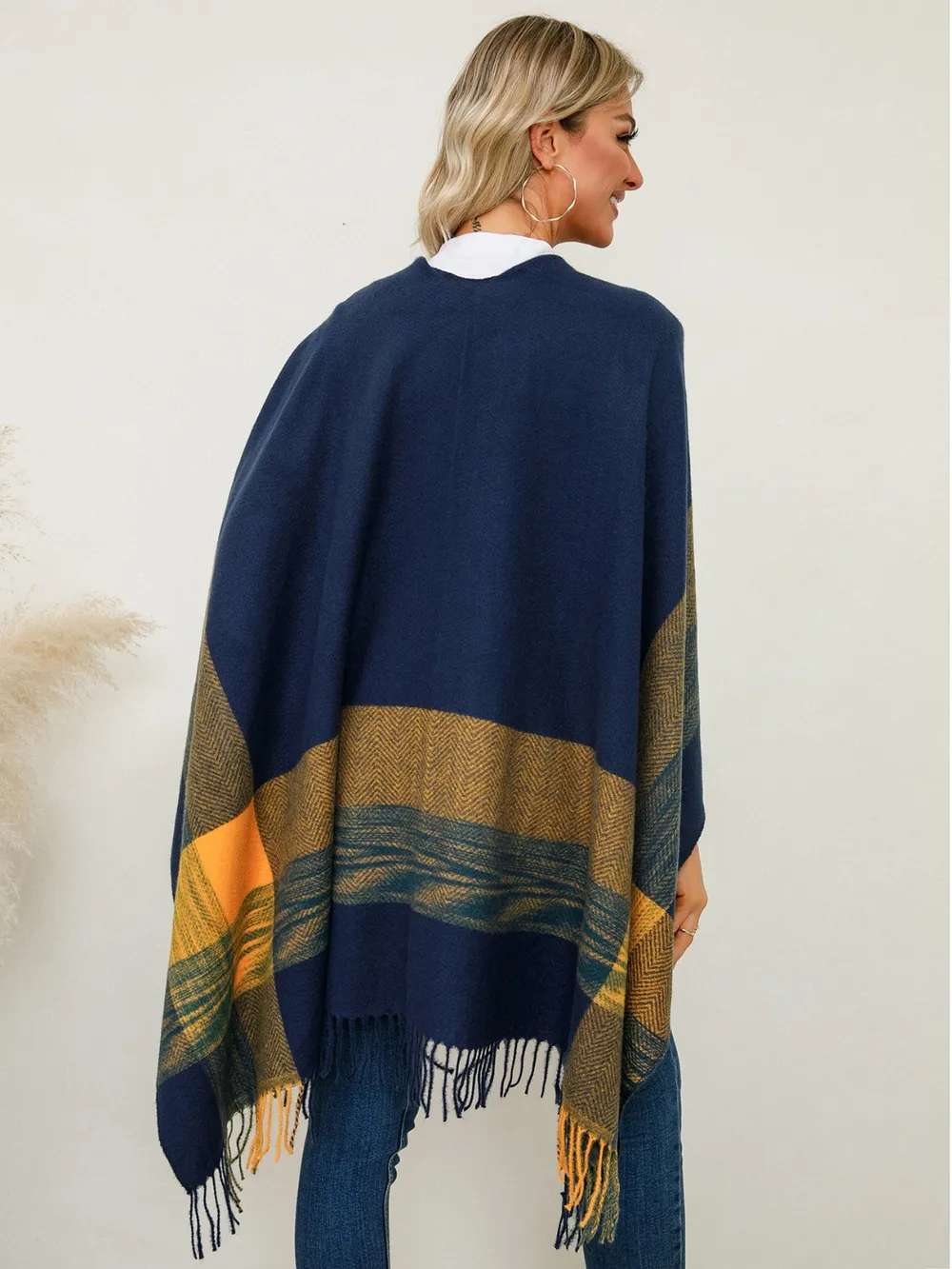 Fringe Contrast Plaid Poncho, image 14