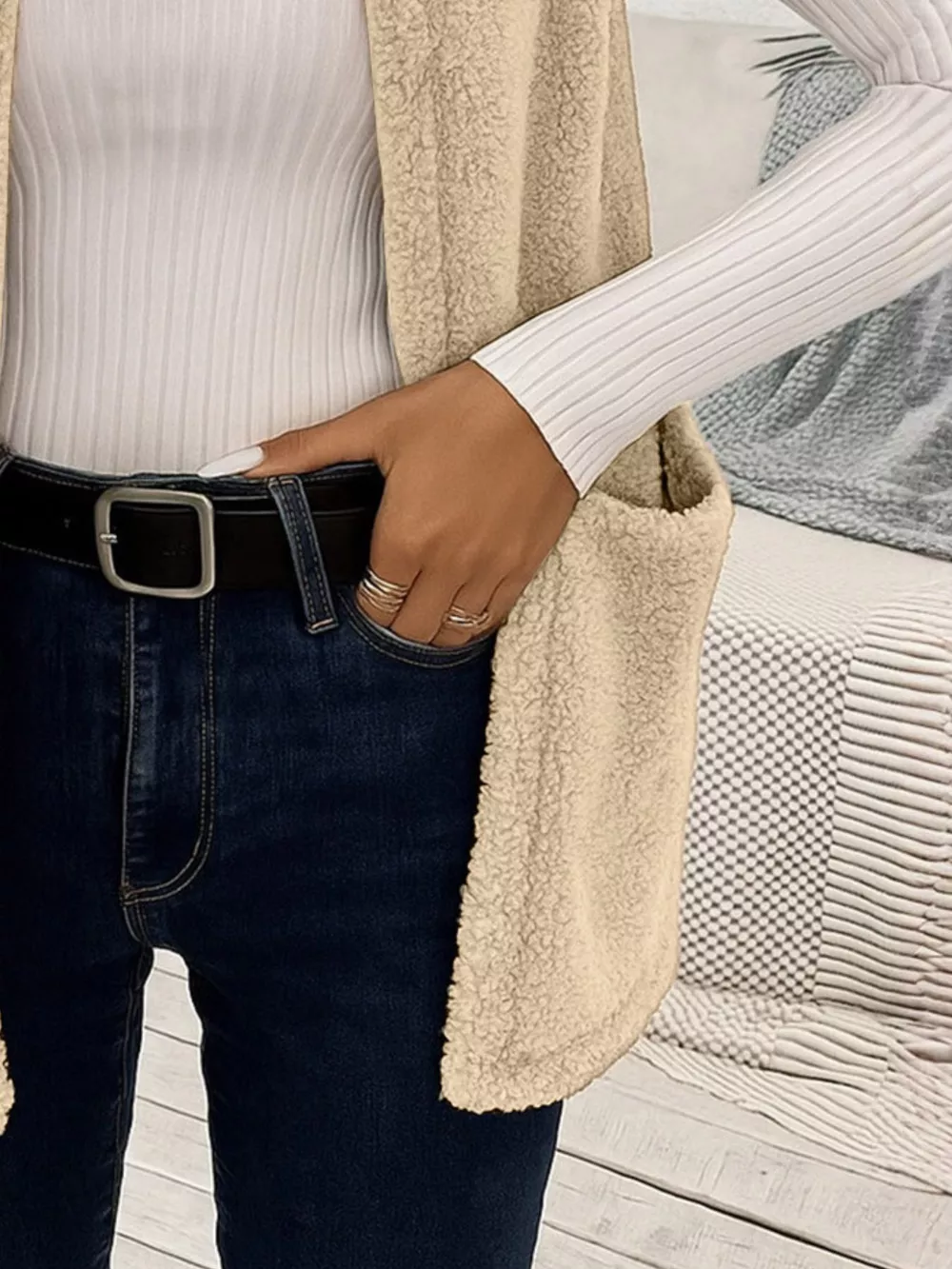 Sleeveless Fuzzy Fleece Vest Coat, image 4