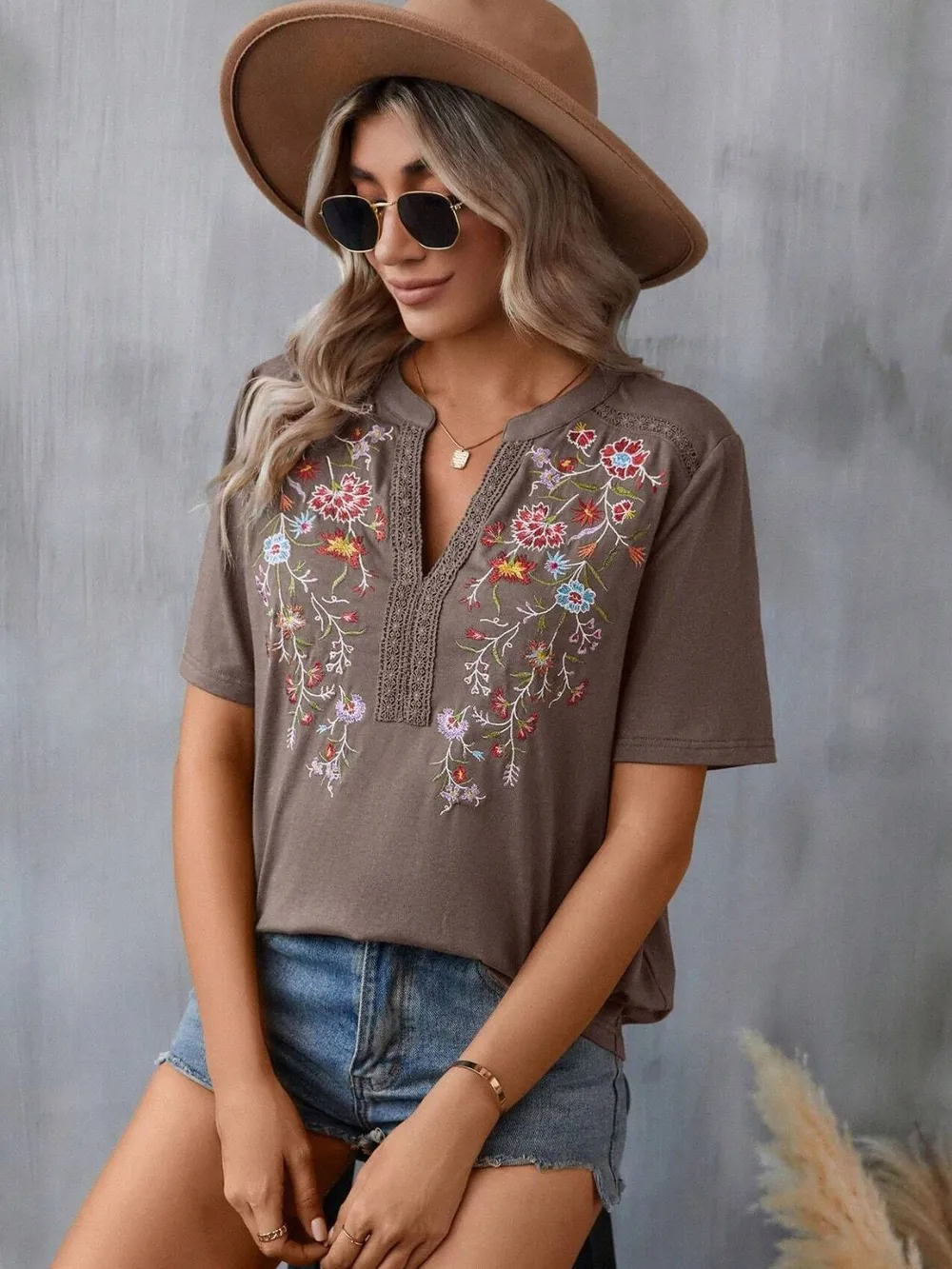 Embroidered Notched Short Sleeve T-Shirt, image 8