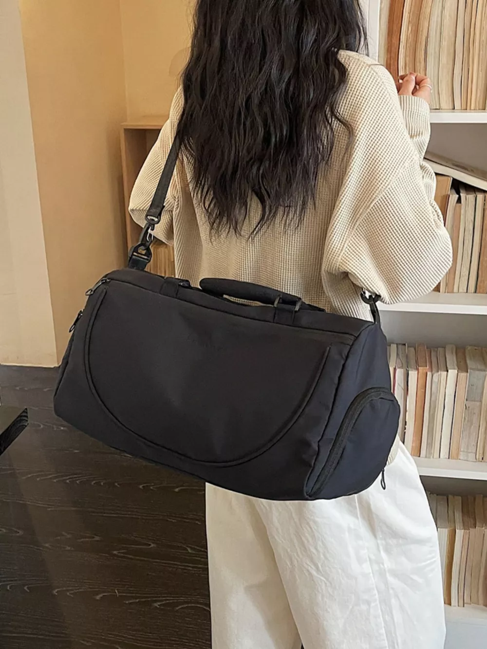 Duffle Bag with Adjustable Strap, image 5