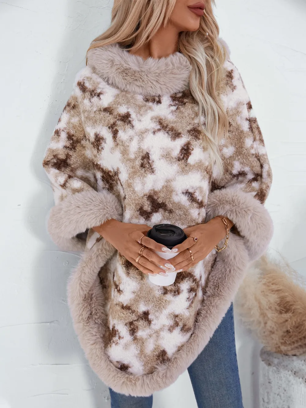 Furry Contrast Three-Quarter Poncho, image 3