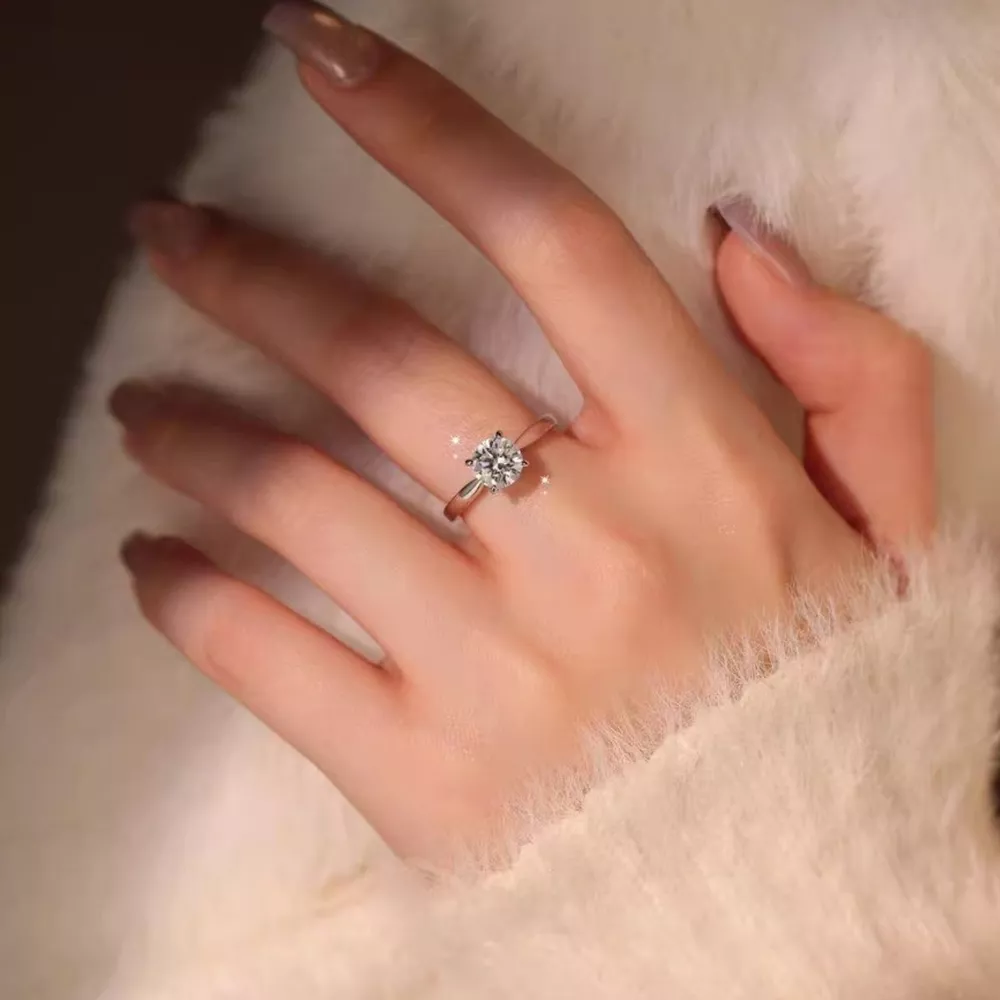 1 Carat 925 Sterling Silver Moissanite Ring, image 4