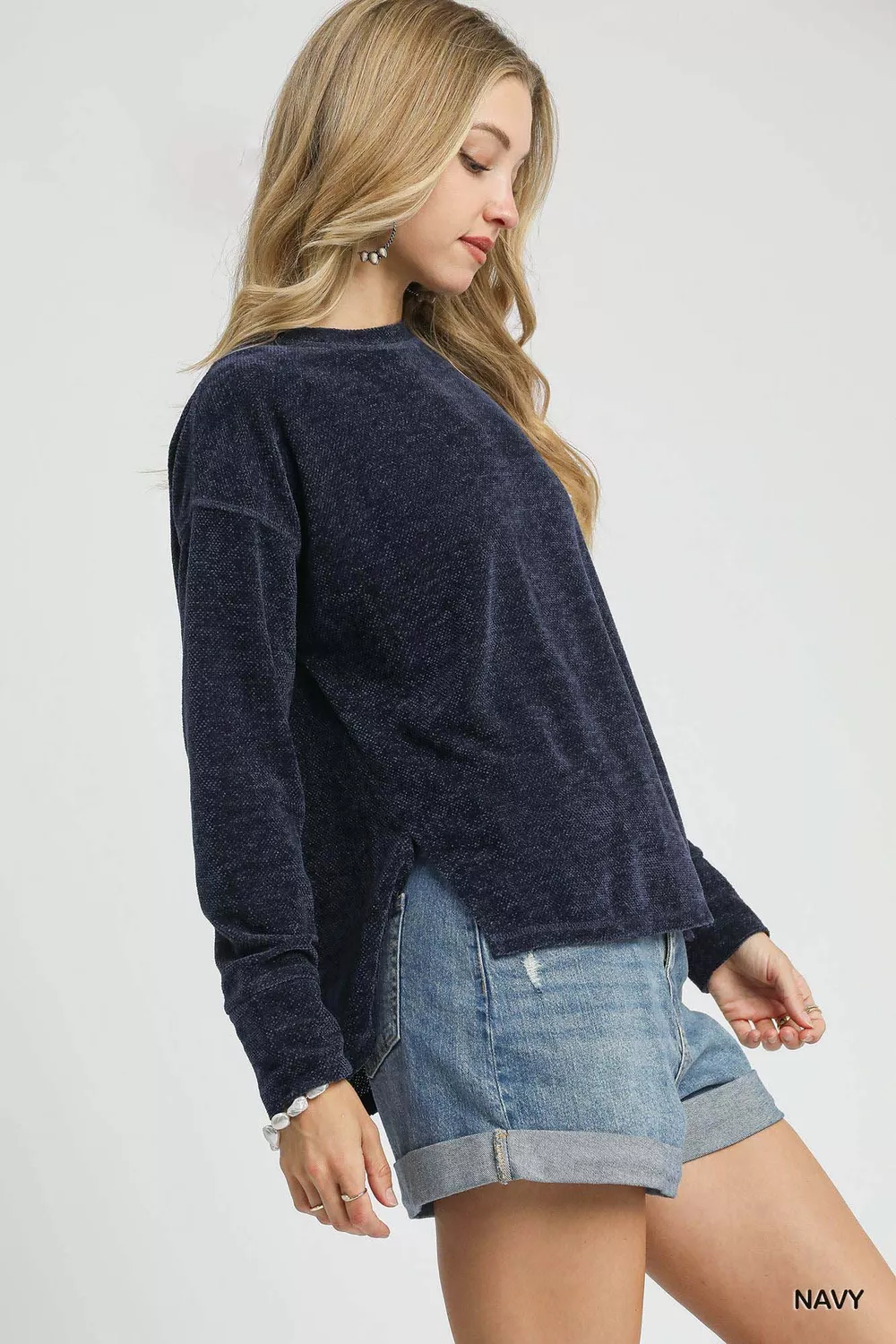 Round Neck Long Sleeve Side Slit Top, image 3