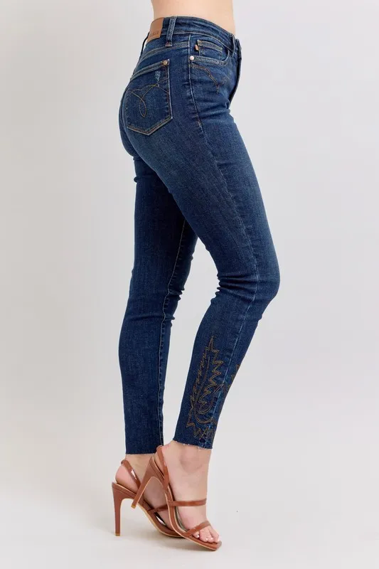 Full Size Embroidered High Rise Skinny Jeans Plus Size, image 4
