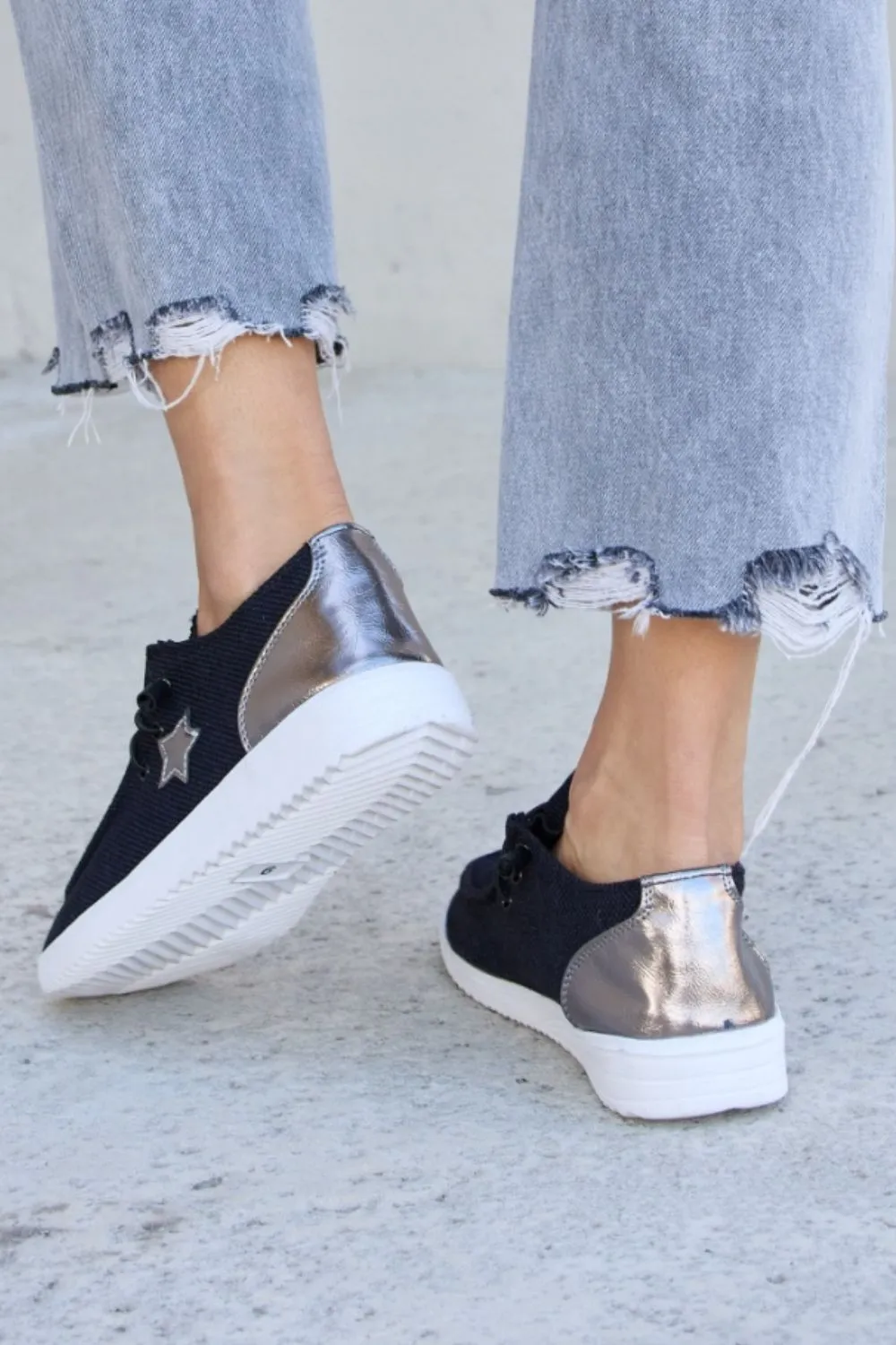 Star Lace-Up Flat Sneakers, image 3
