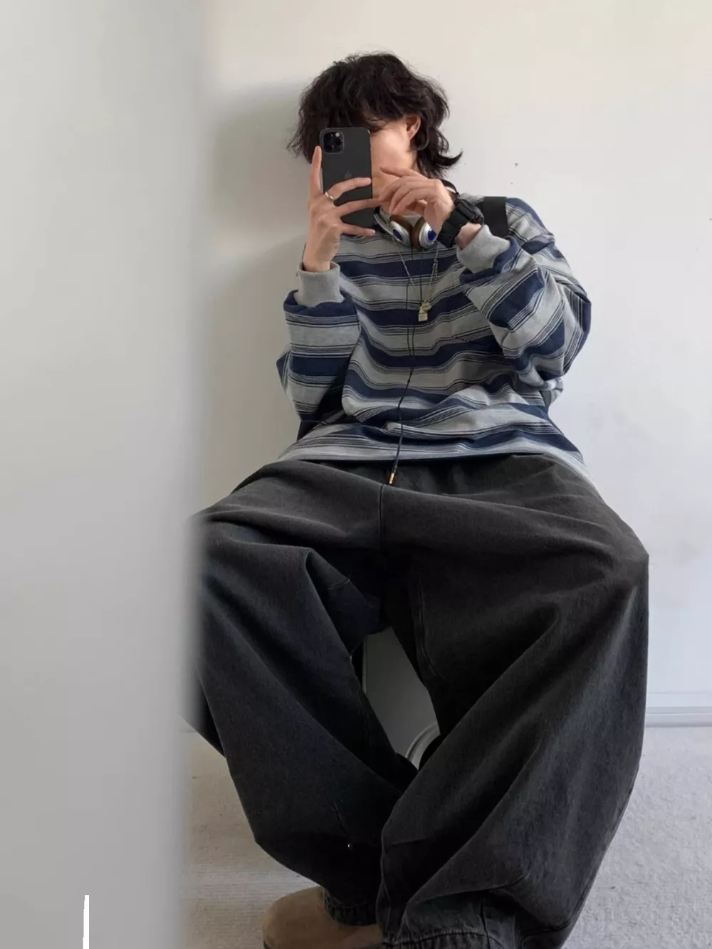 Oversized Striped Crewneck Sweatshirt with Chest Pocket, image 5