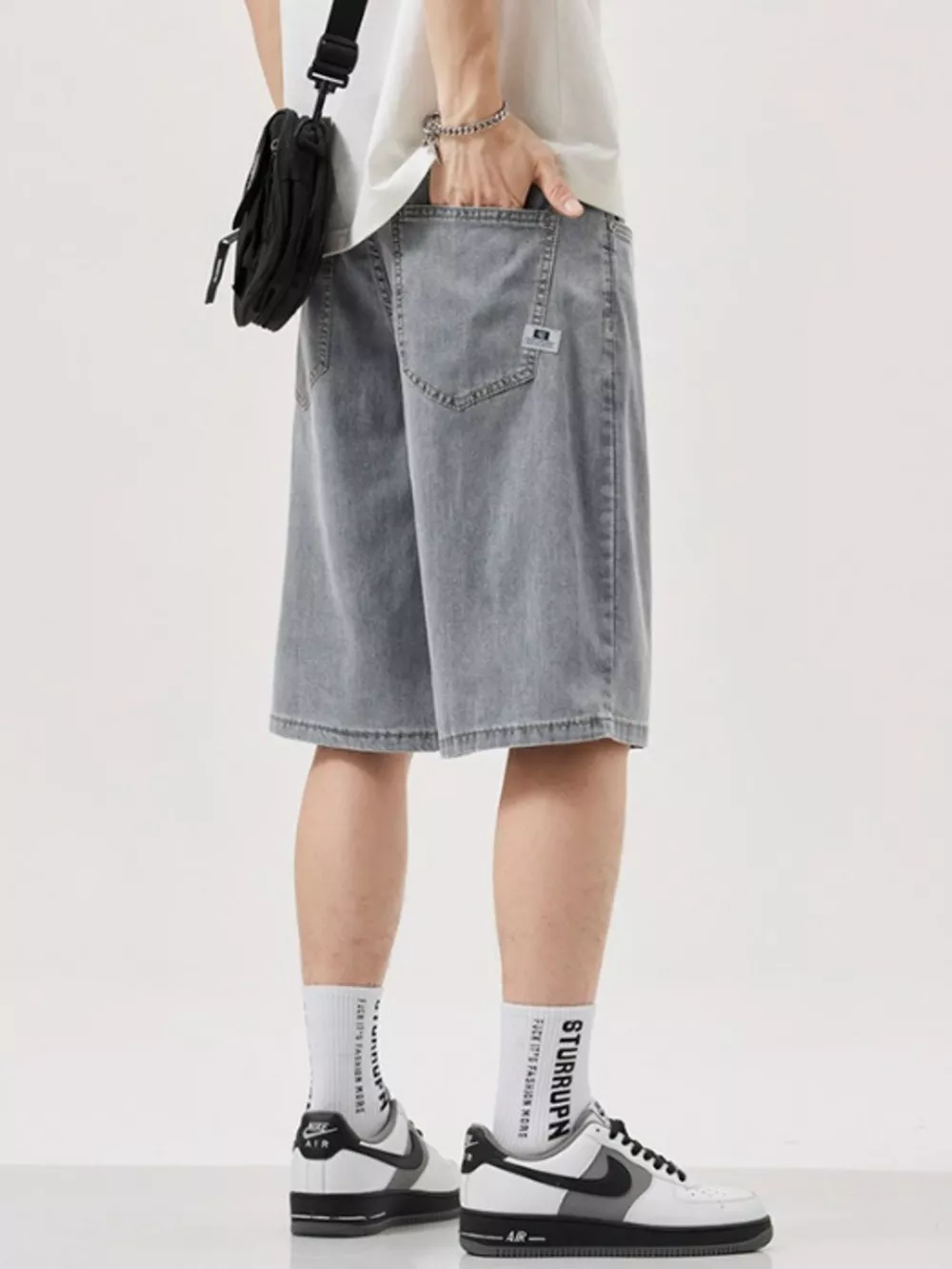 Men's Relaxed Fit Wash Denim Shorts, image 6