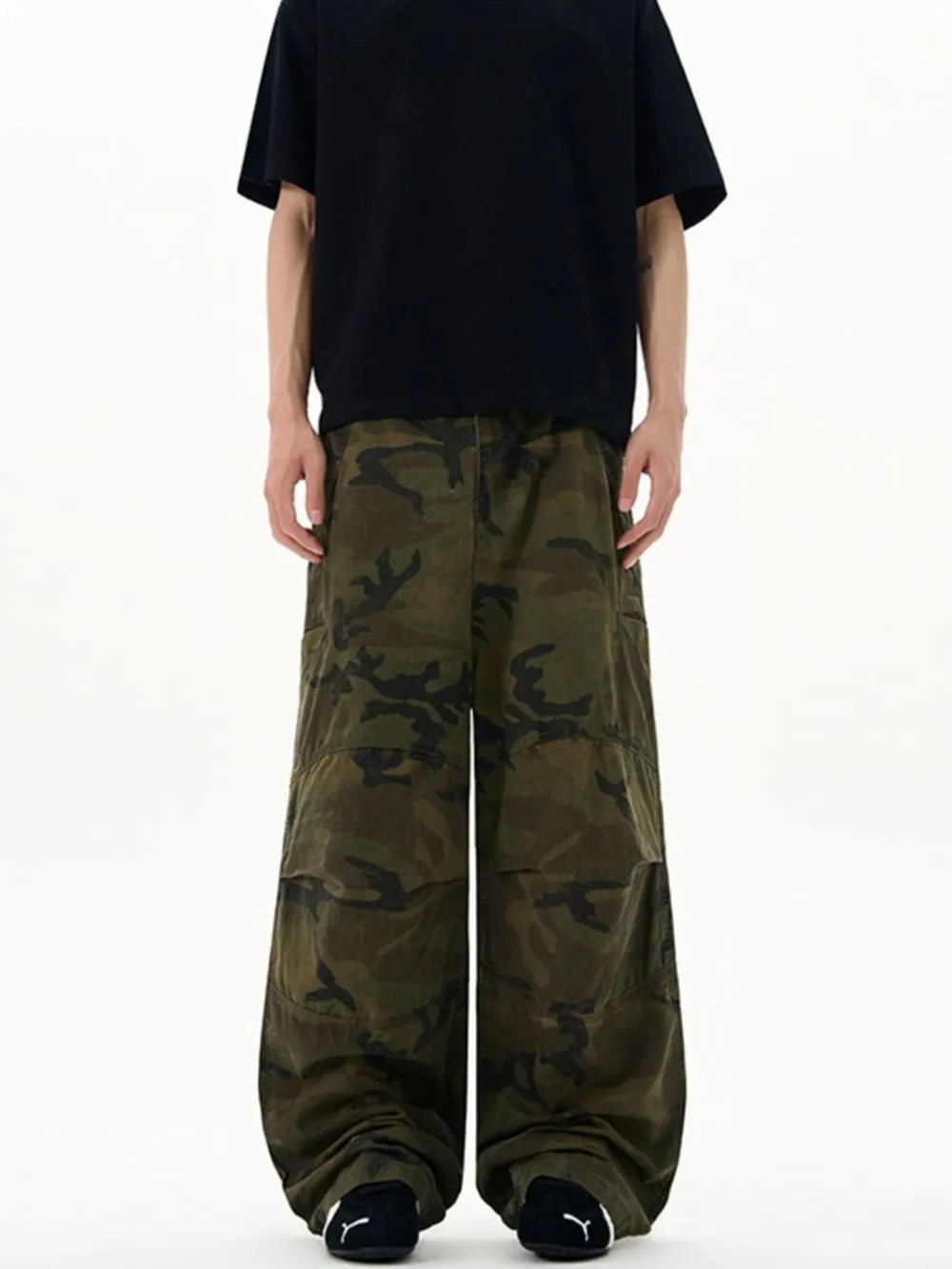Men's Camouflage Wide Leg Cargo Pants, image 3