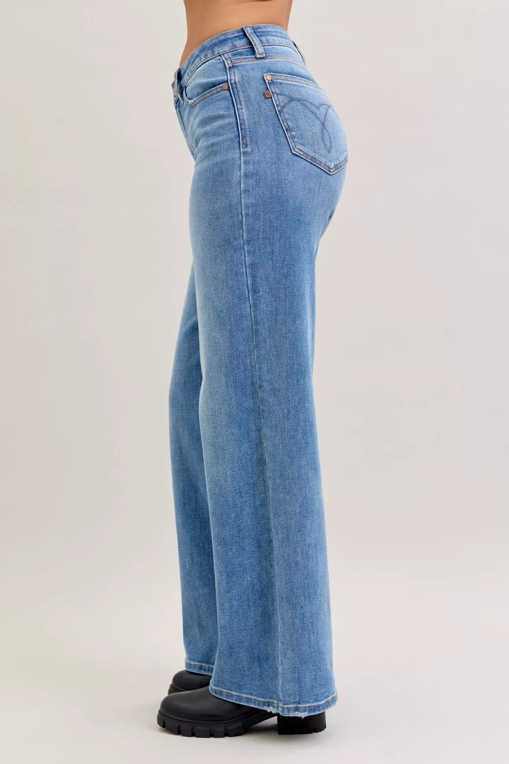 Mid Rise Retro Wide Leg Jeans, image 4