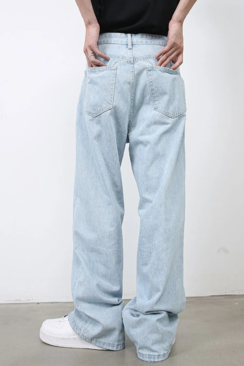 Men's Loose Fit Jeans with Pockets, image 3