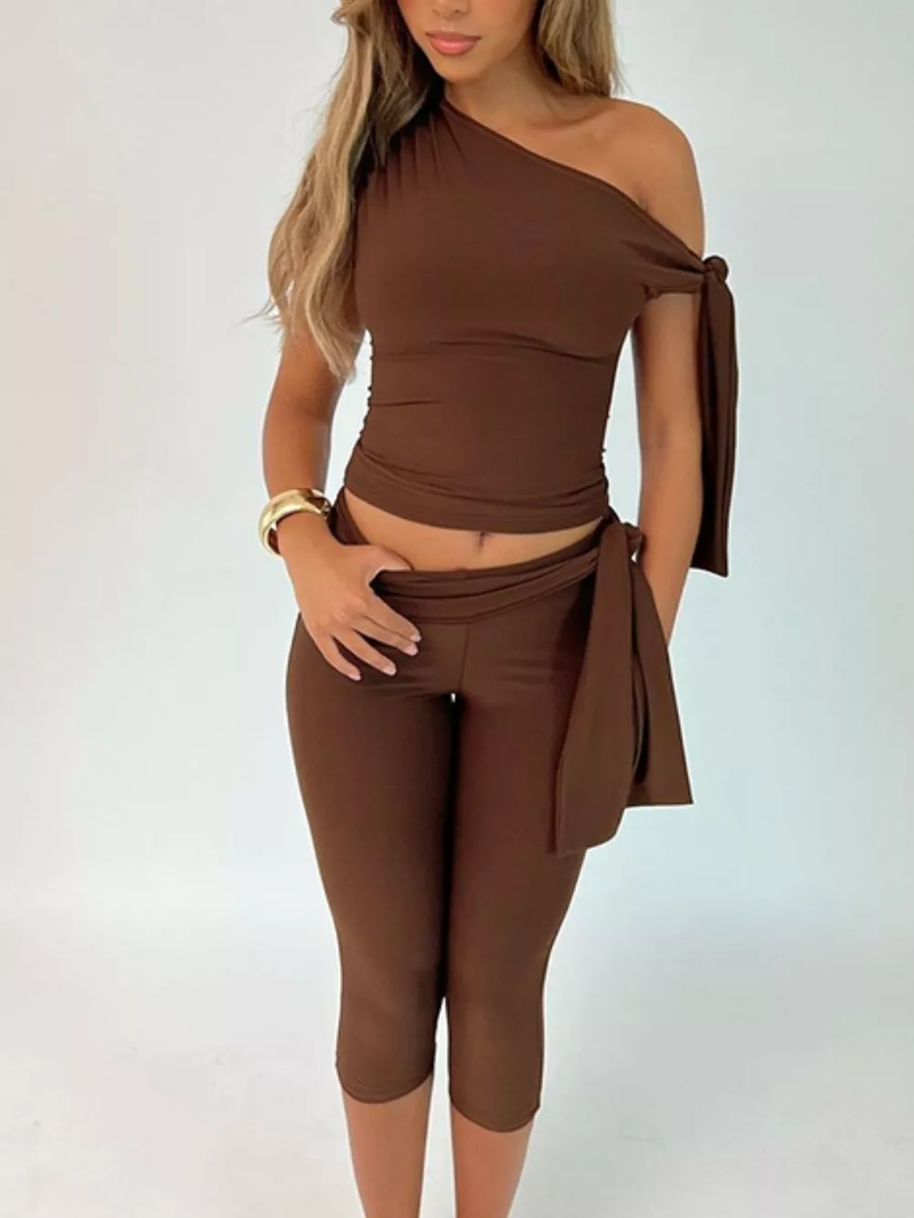 Tied One Shoulder Top and Capris Set, image 10