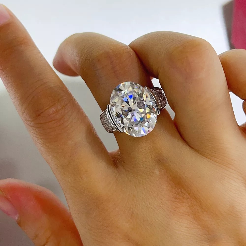 10 Carat Moissanite 925 Sterling Silver Oval Cut Ring, image 2