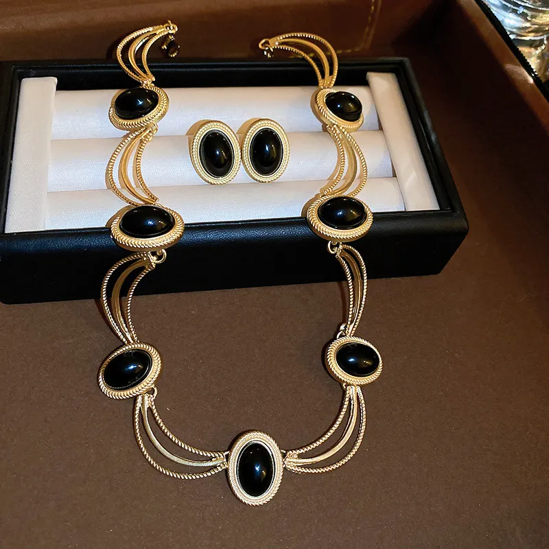 Alloy Oval Gemstone Necklace, image 3