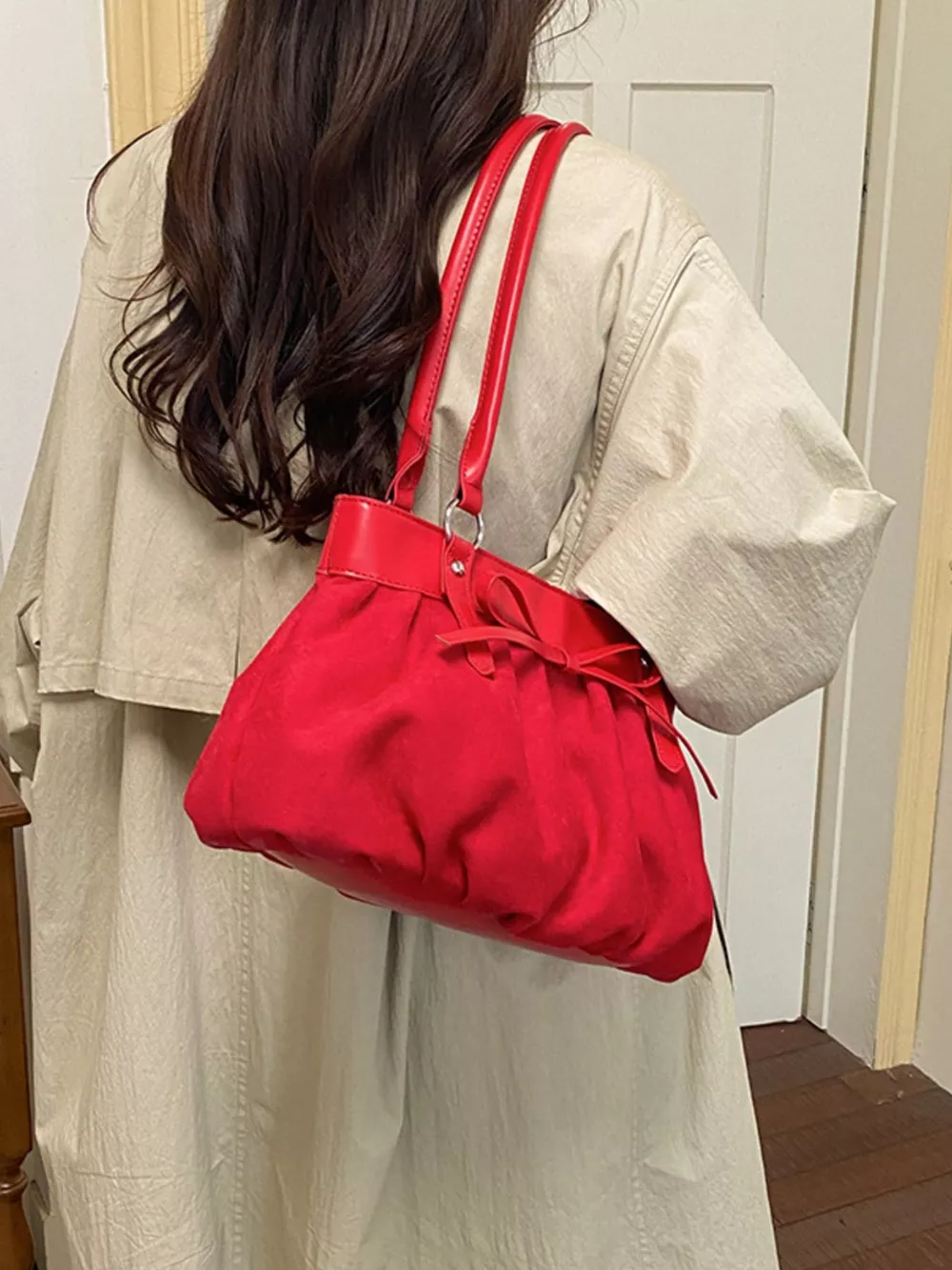 Bow-Decorated Ruched Shoulder Bag, image 6