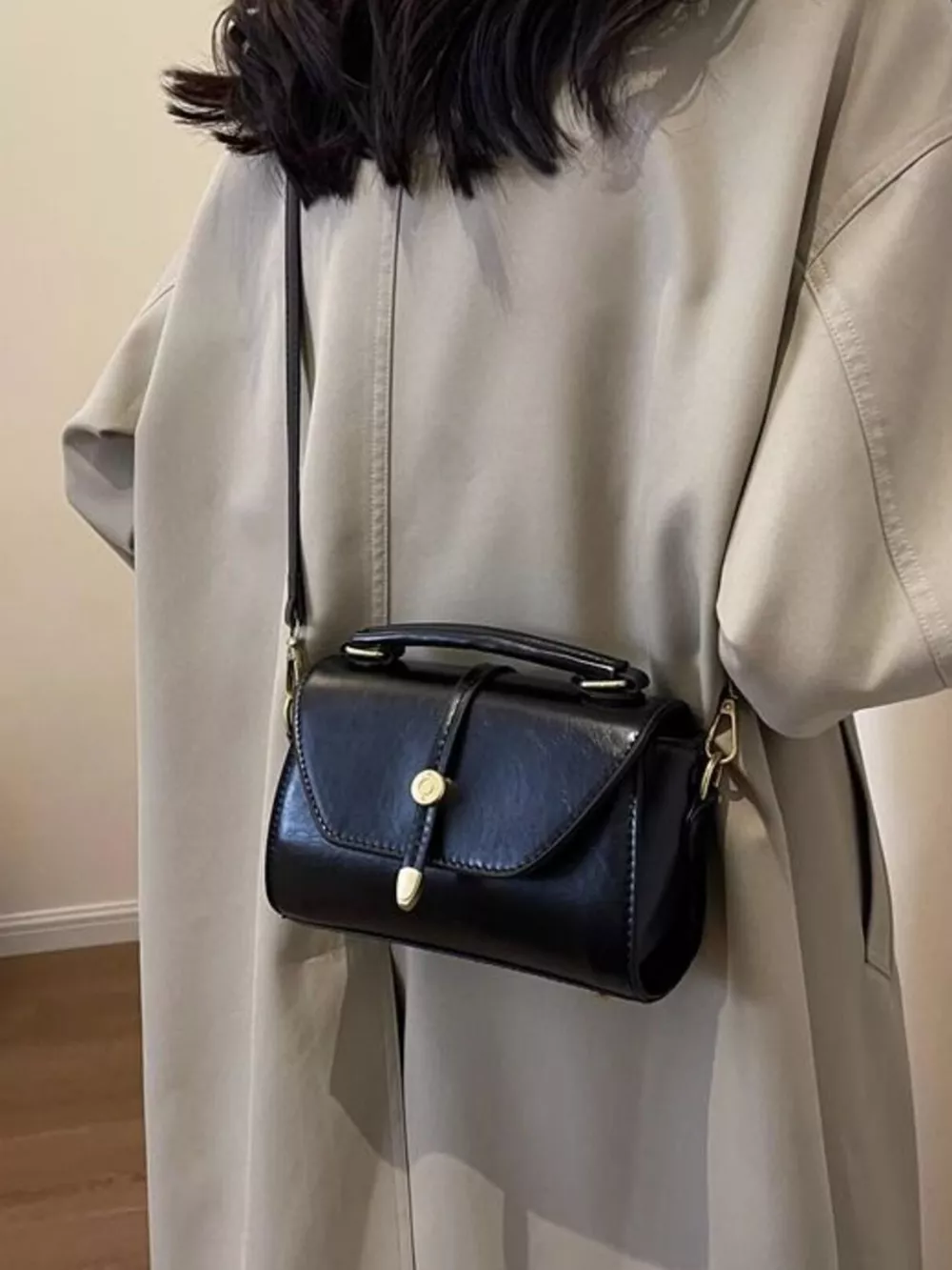 Vintage Style Flap Crossbody Bag, image 2