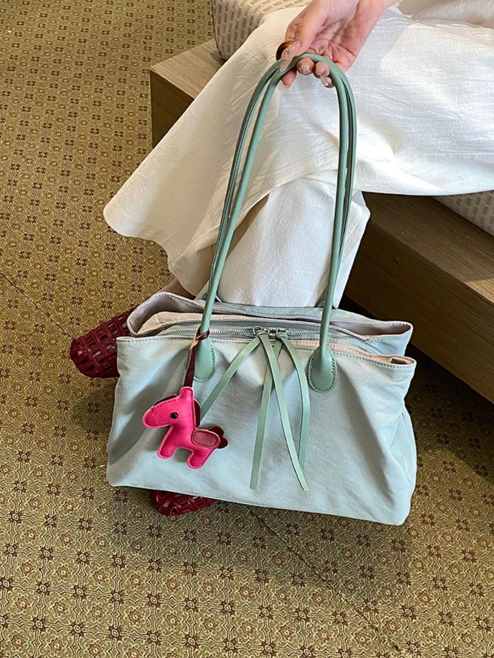 Lightweight Canvas Shoulder Bag, image 4