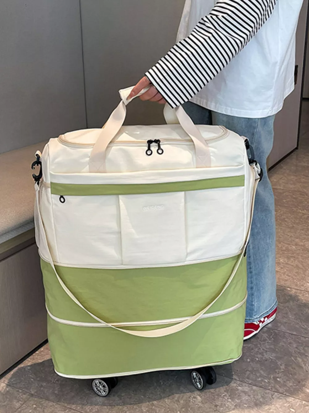 Rolling Duffel Bag with Wheels, image 3