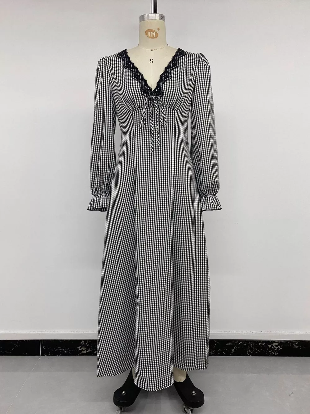Gingham Lace-Trim V-Neck Long Sleeve A-Line Maxi Dress, image 12