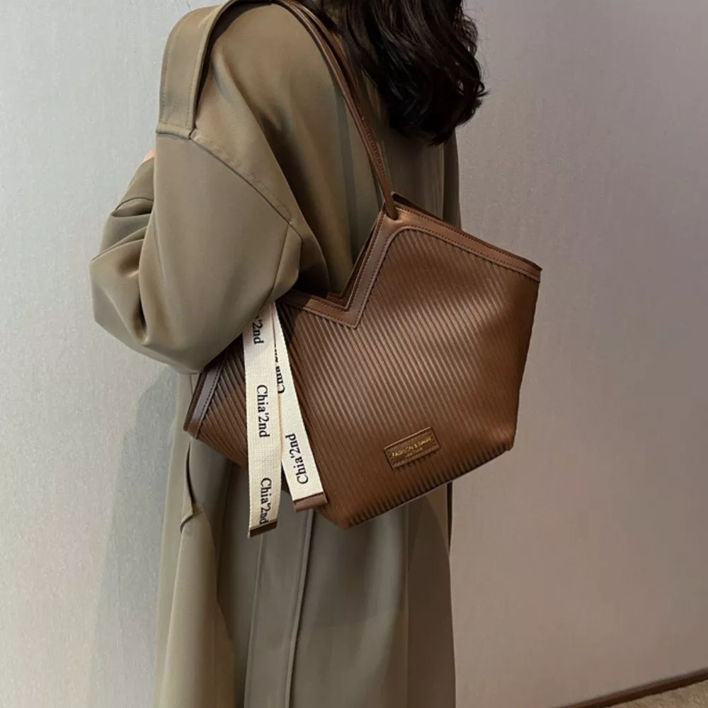 Leather Textured Shoulder Bag, image 8