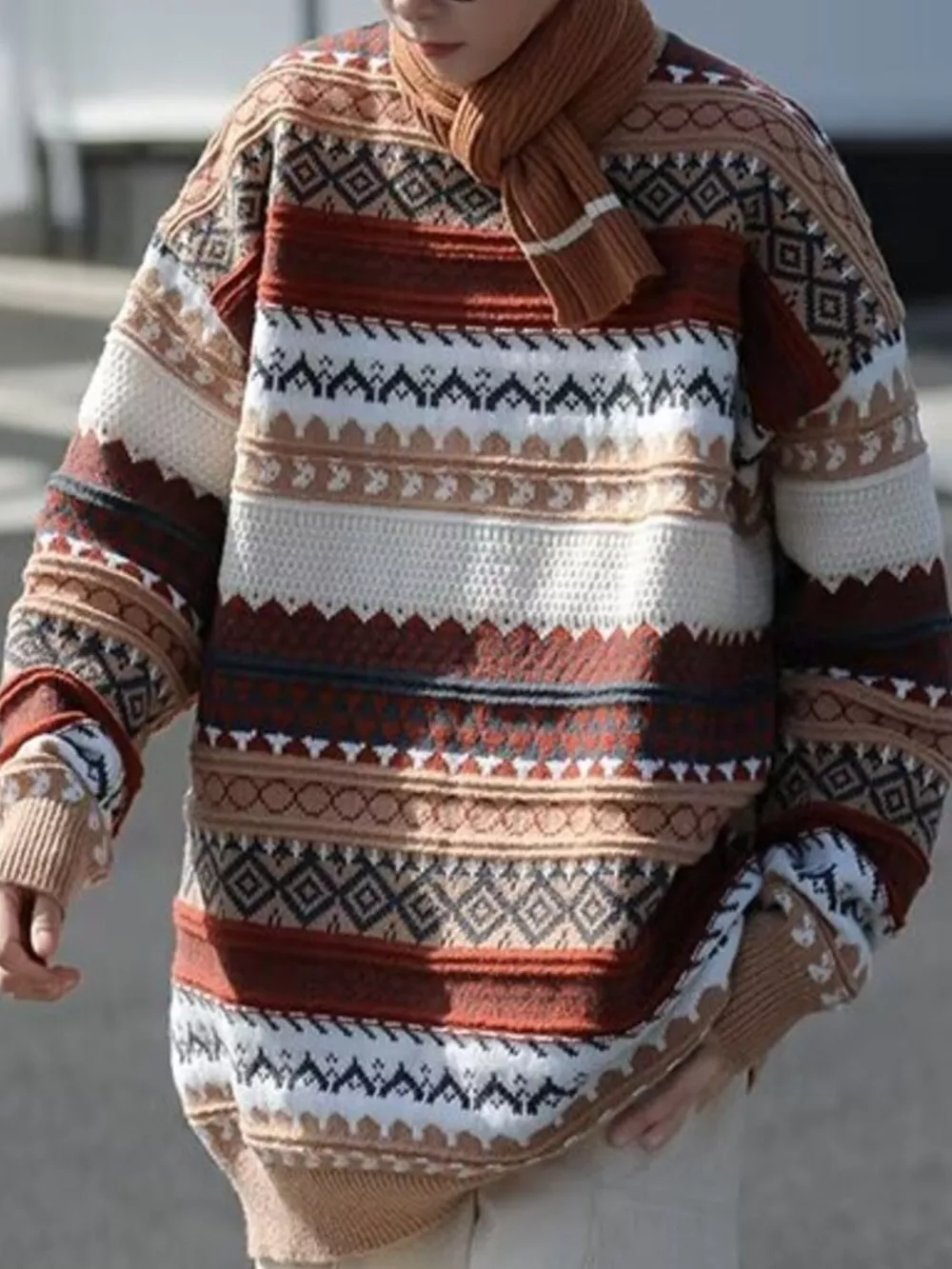 Men's Vintage Pattern Round Neck Knitted Sweater