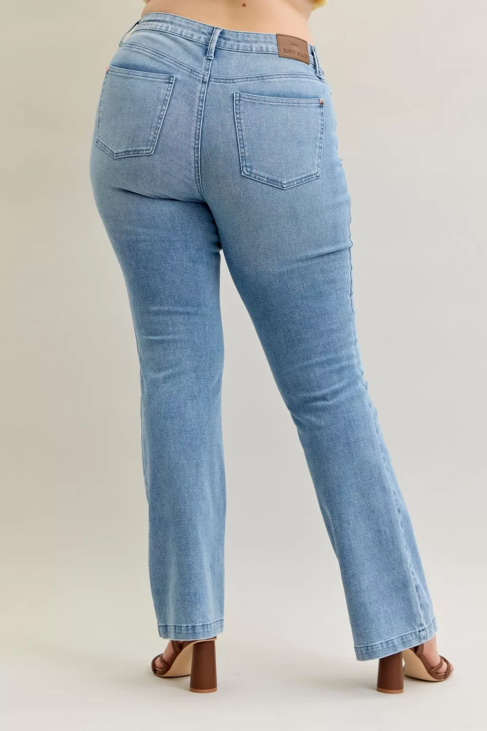 Full Size Mid Rise Bootcut Jeans with Contrast Wash & Front Patch Pockets Plus Size, image 6