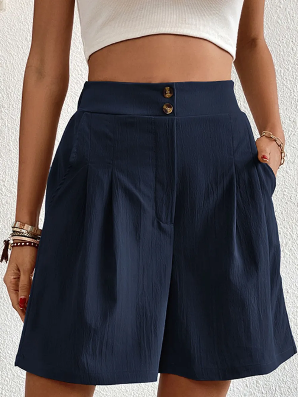 High-Waisted Pleated Shorts, image 17