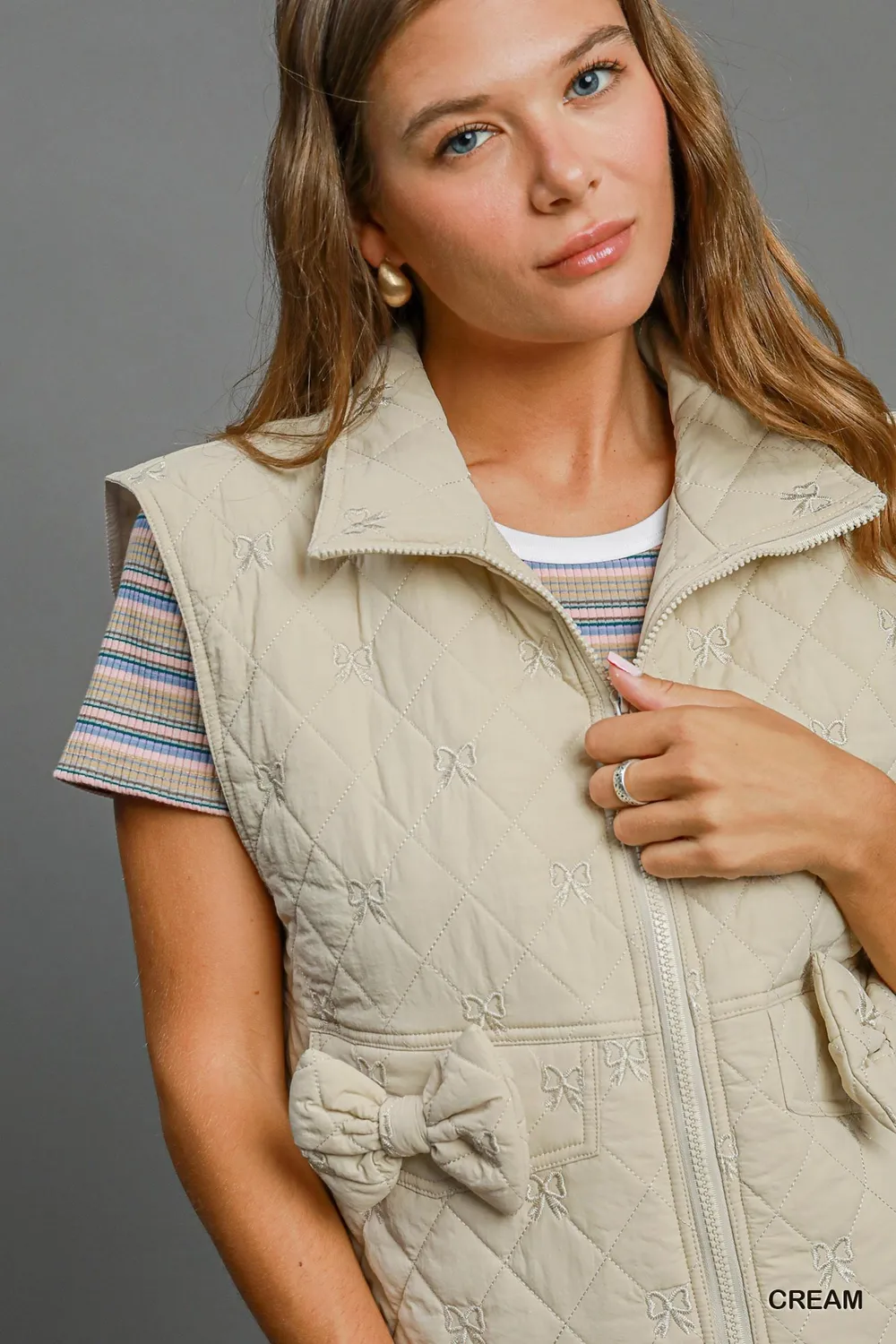 Sleeveless Quilted Vest with Bow Details, image 5