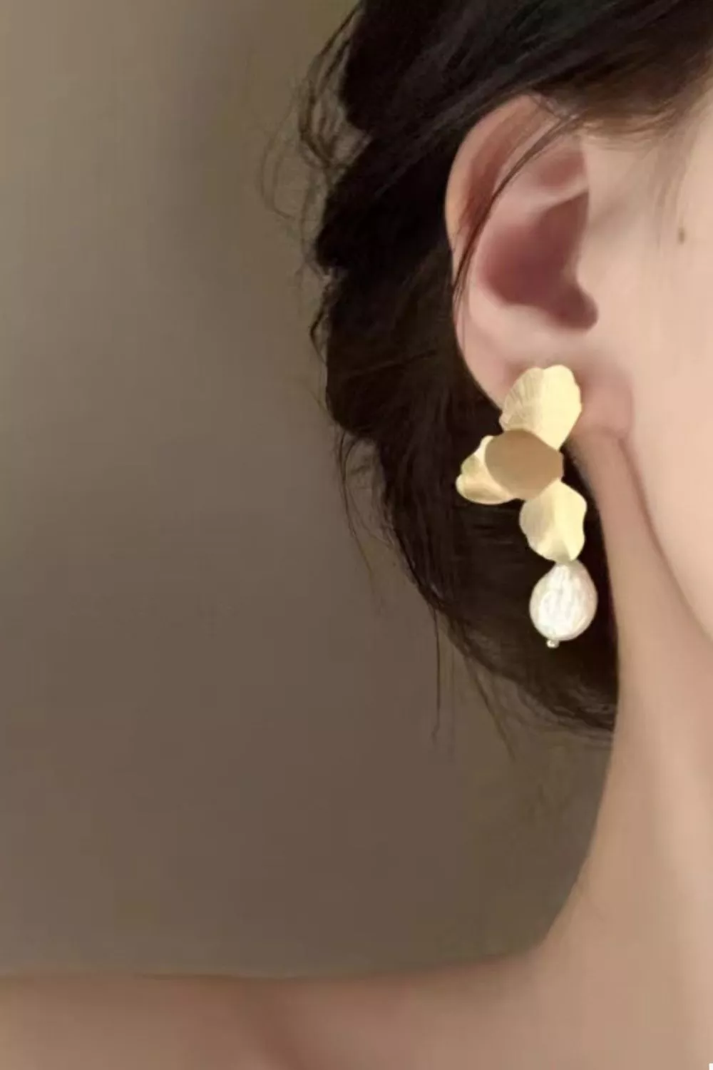 Geometric Circle Drop Earrings, image 2