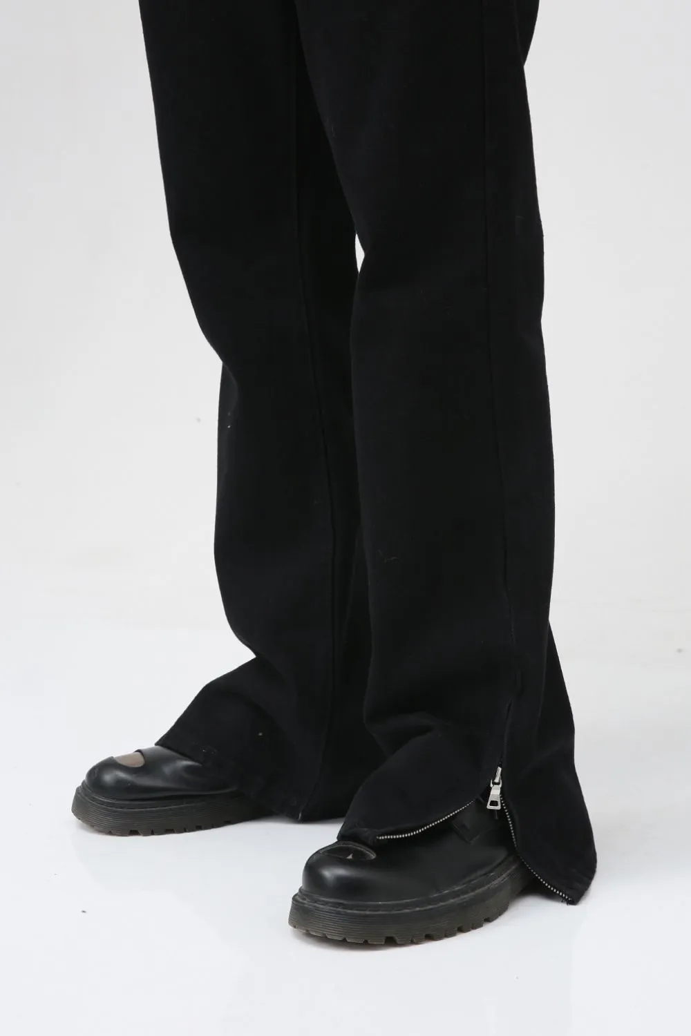 Mid Rise Jeans with Pockets, image 4