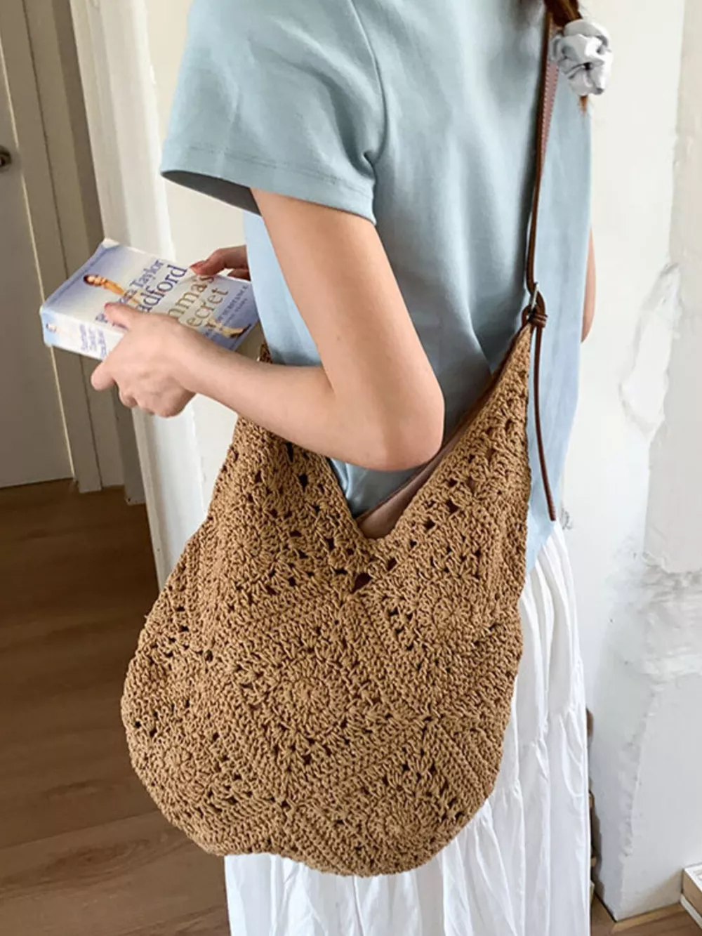 Crochet Shoulder Bag with Leather Straps, image 3