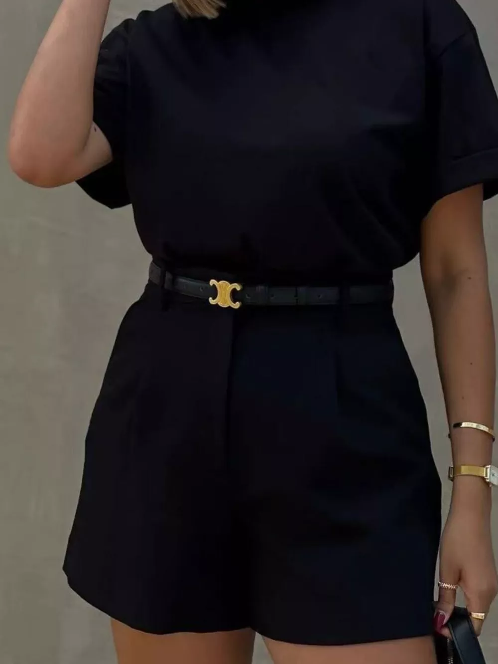 High-Waisted Pleated Shorts, image 3