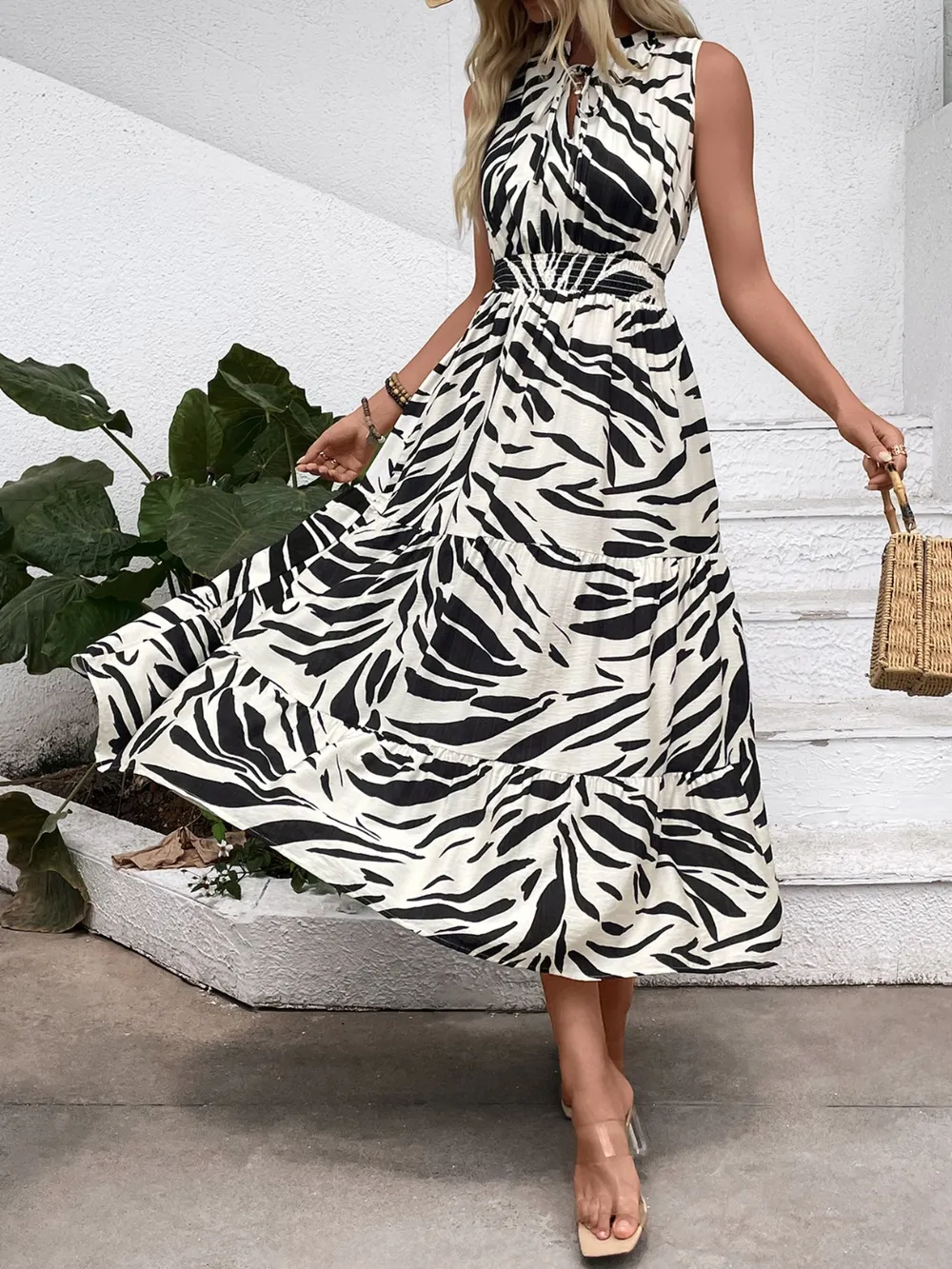 Printed Notched Sleeveless Midi Dress, image 4