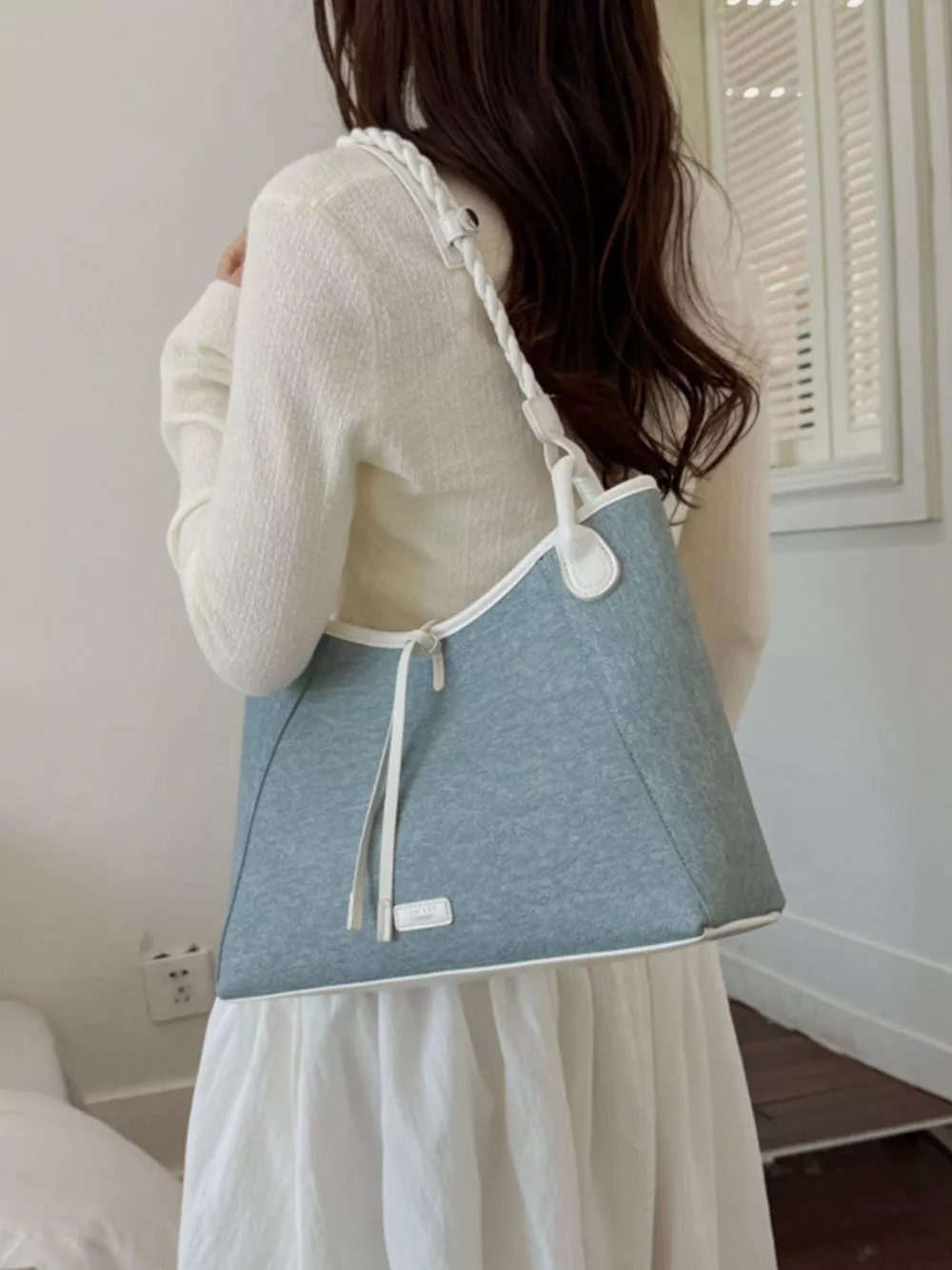 Casual Contrast Trim Shoulder Bag, image 4
