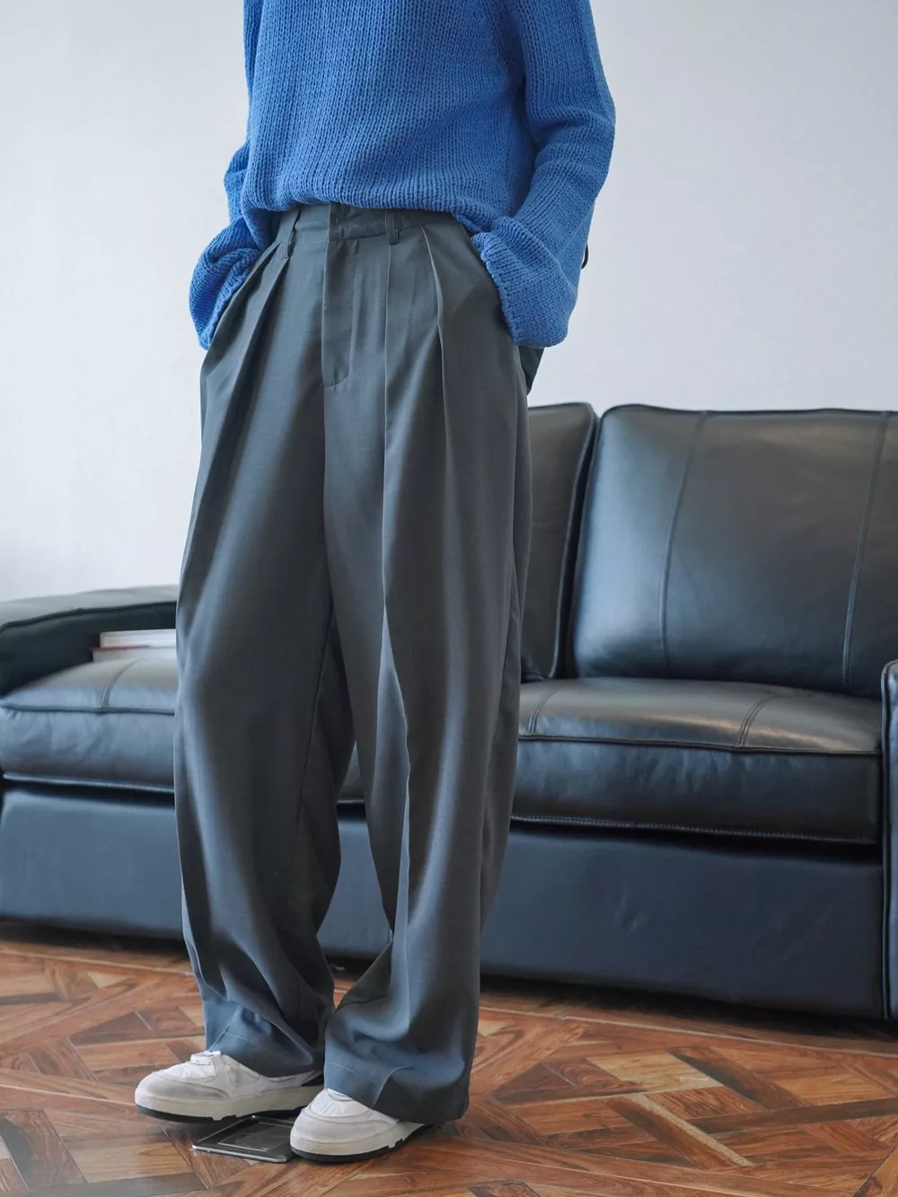 High-Waisted Pleated Wide-Leg Pants, image 7