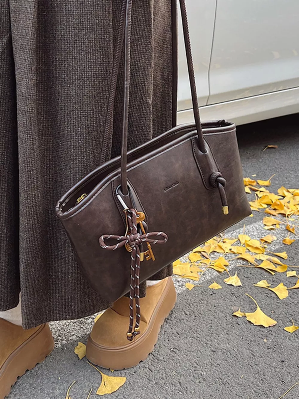 Vintage Style Leather Shoulder Bag, image 5