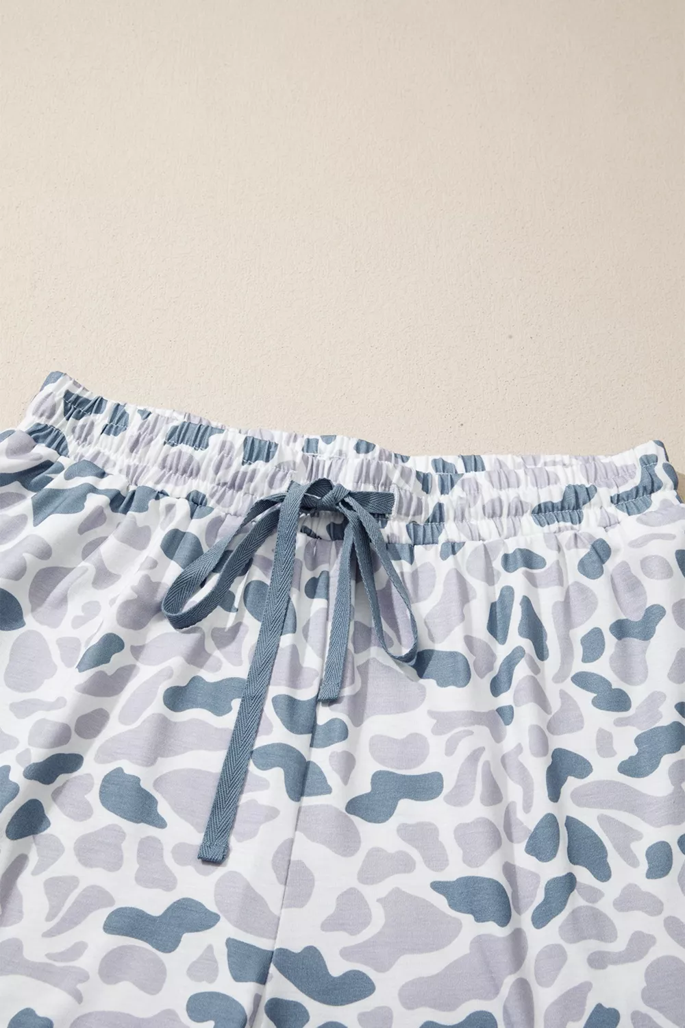 Camouflage Print Lapel Shirt Drawstring 2pcs Short Pajama Set, image 7