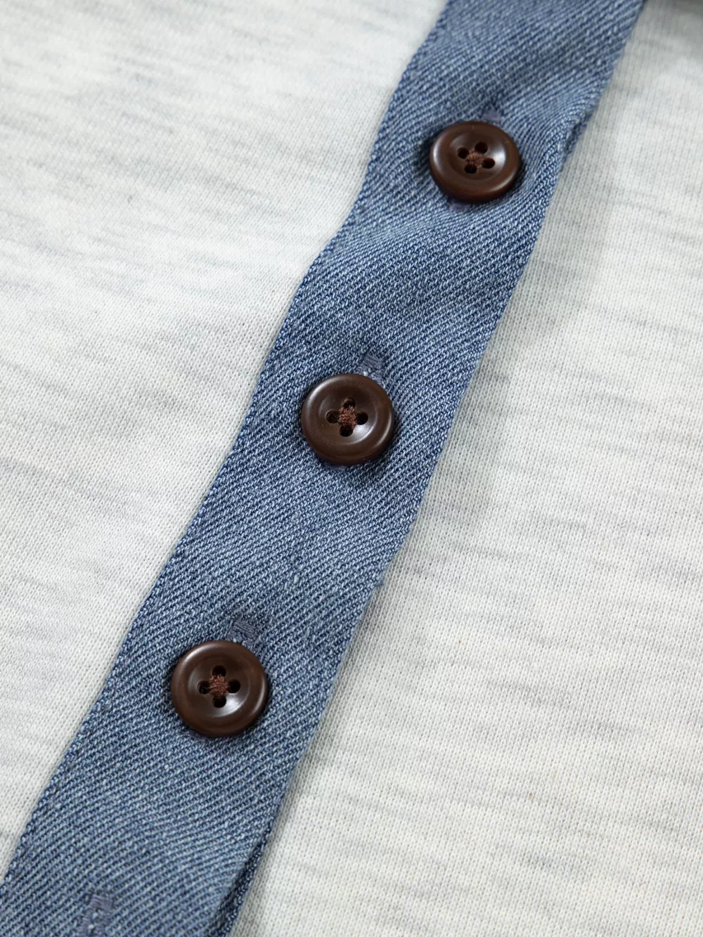 Contrast Trim Button Detail Top, image 6