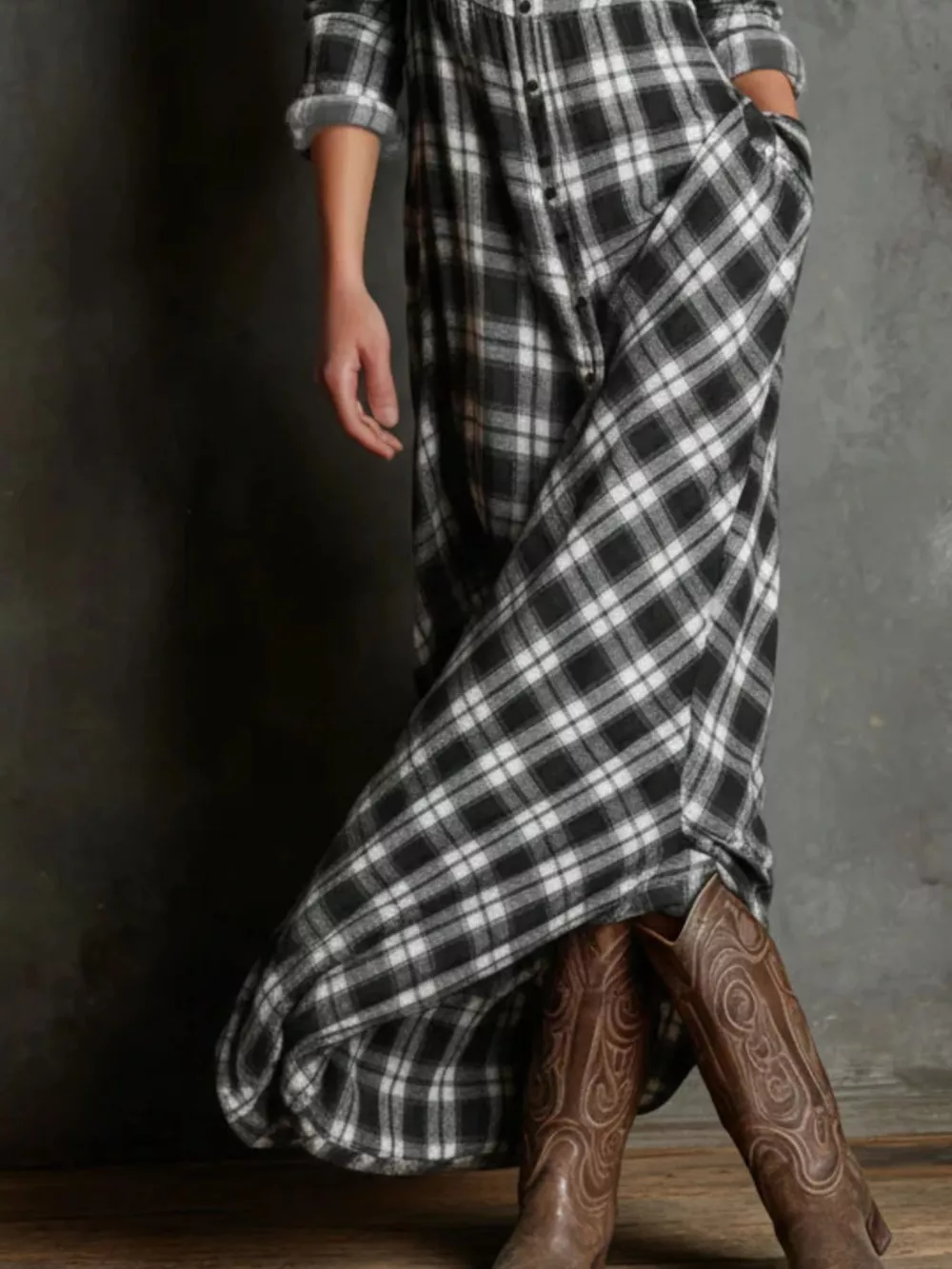 Full Size Plaid Button-Down Maxi Dress Plus Size, image 3