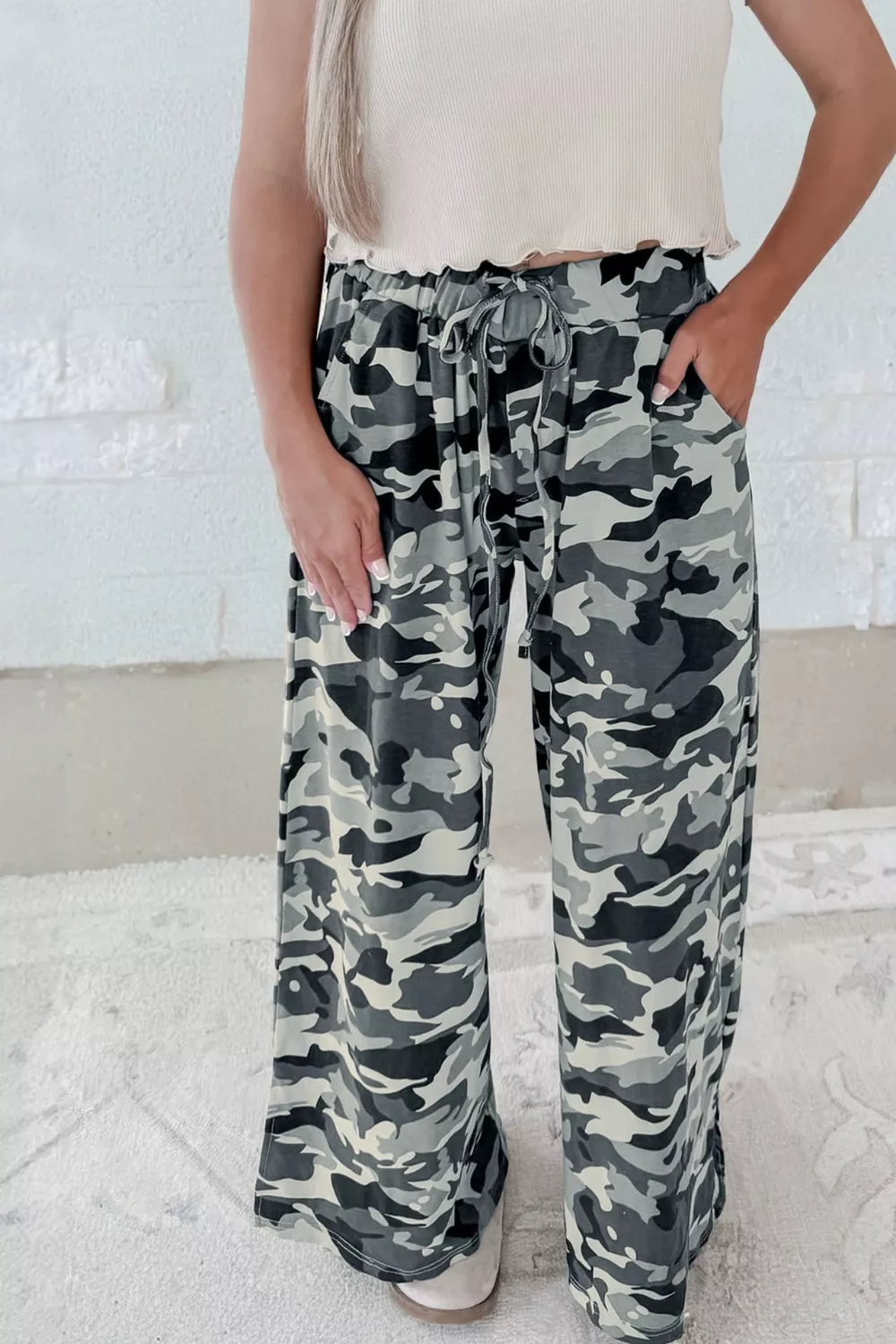 Camouflage Print Drawstring Casual Pants, image 2