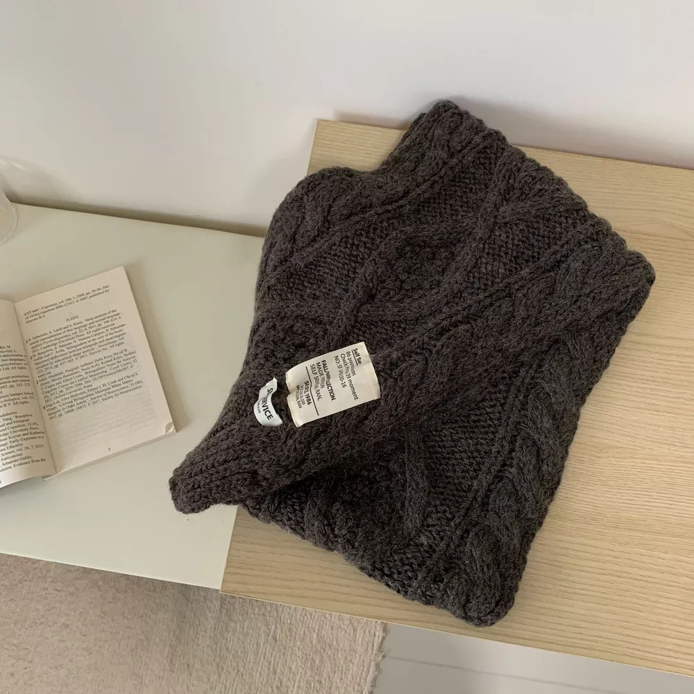 Chunky Cable Knit Scarf, image 8